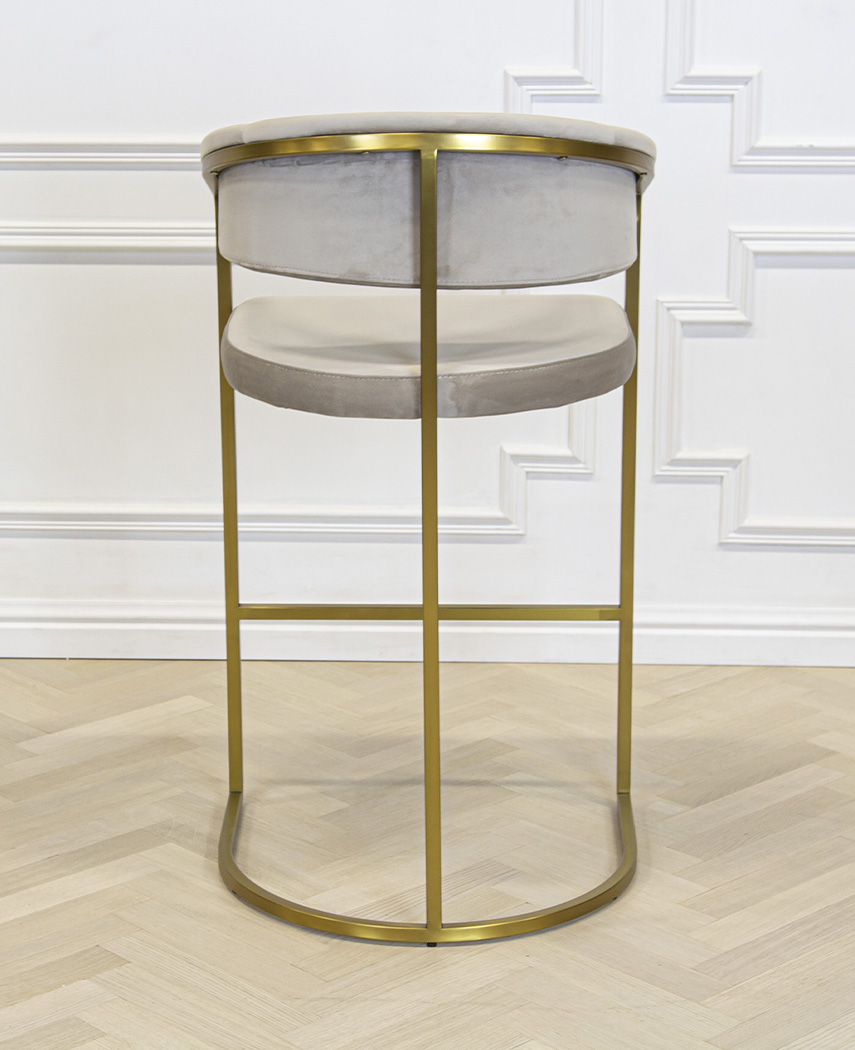 Chloe-barstol-beigesammet-mattguld-bak