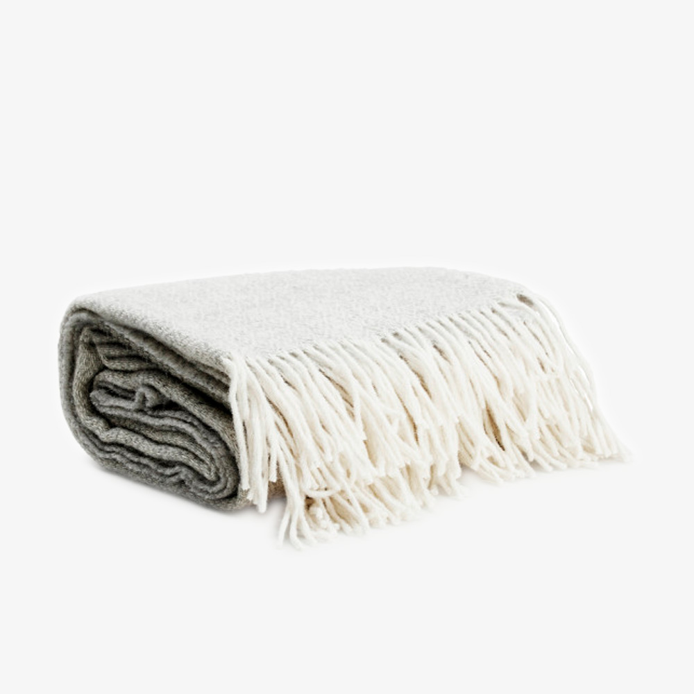 Ullpläd från Ylleverket Gåsöga, Ljusgrå. - 3