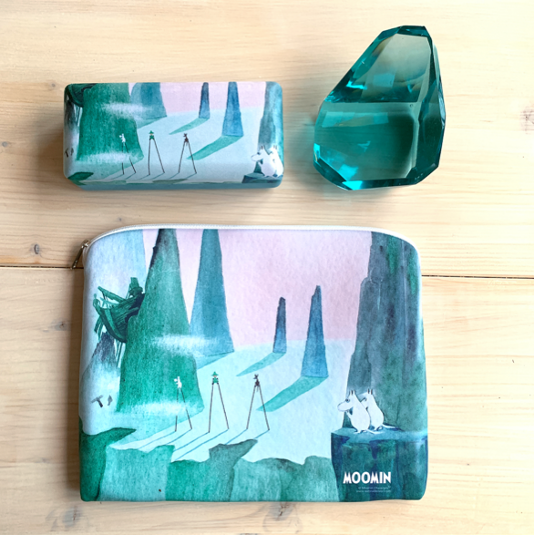 Moomin case Comet 26x22 cm (perfect for pens, ipad, sketches, dog toys etc..) - 2