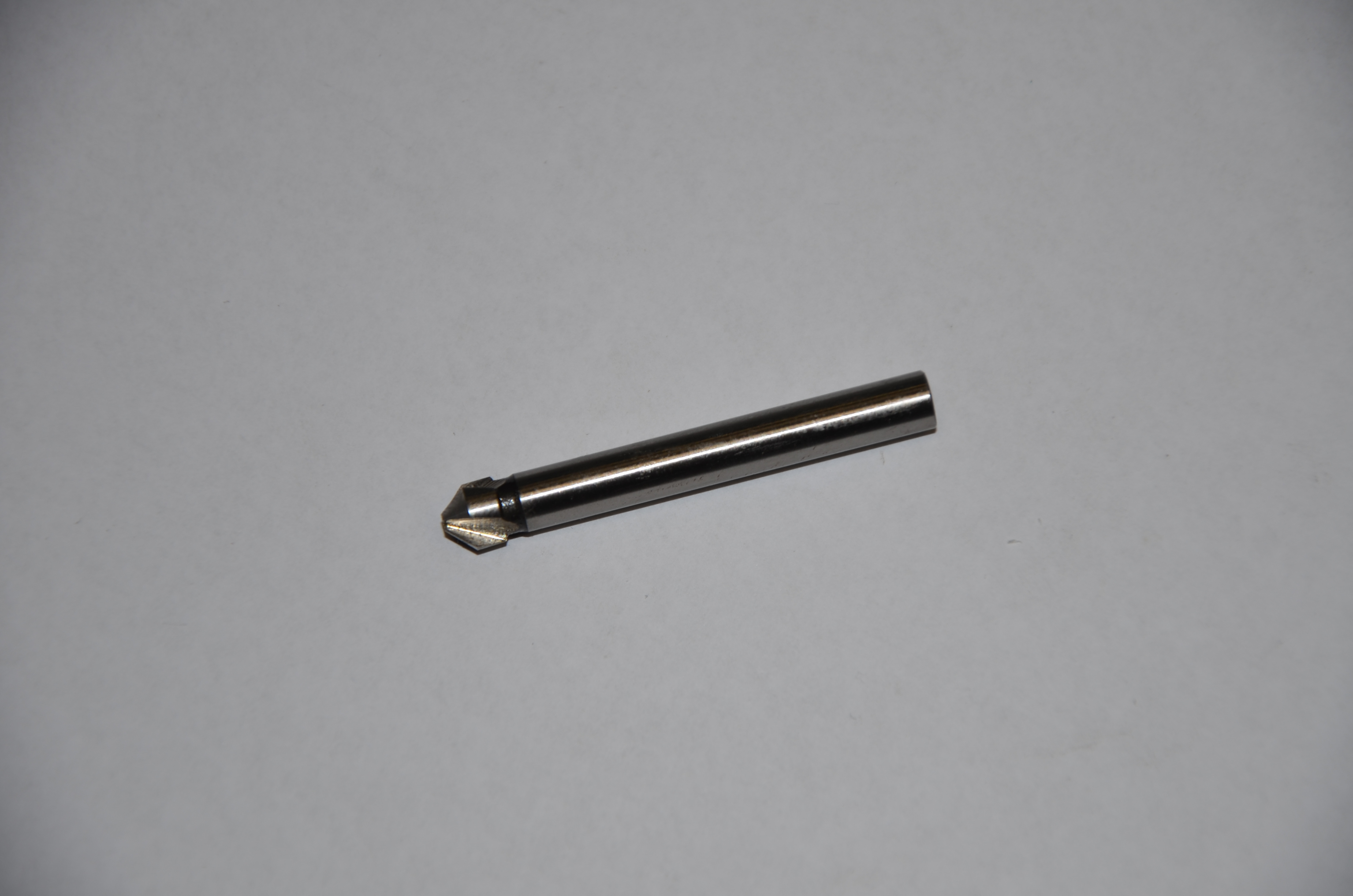Försänkare cyl.fäste 7,3/6 mm, 90 grader