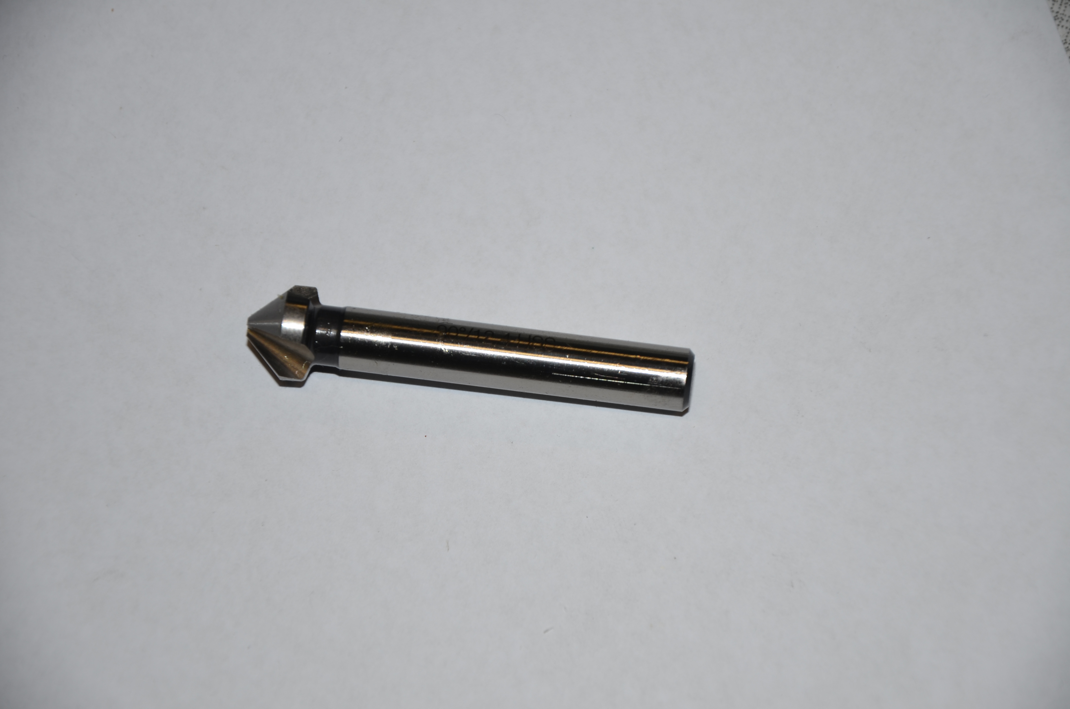 Försänkare cyl. fäste 12,4/8 mm, 90 grader
