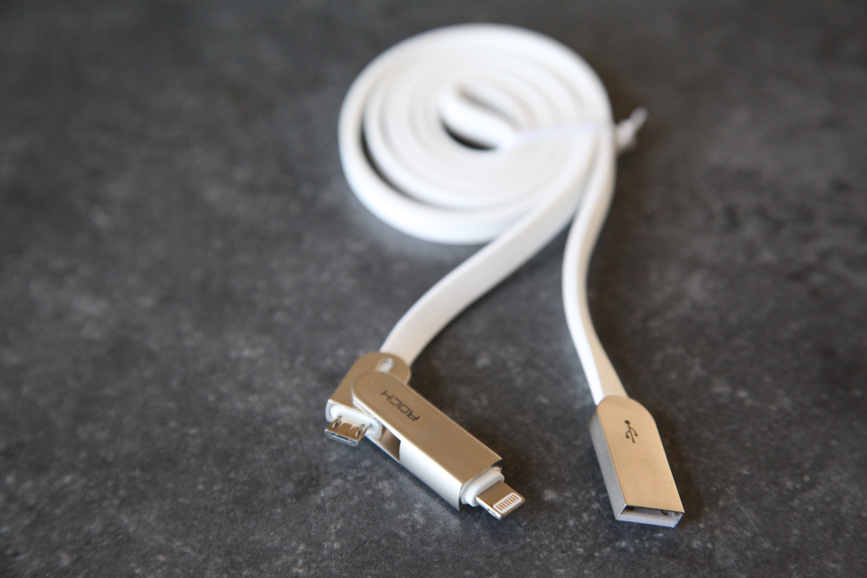 Cobbelstone 2- i -1 Laddning och Synk flatkabel  för Android-enheter, iPhone 5 / 5s, iPhone 6 / 6s, iPhone 6 Plus / 6s Plus - 3
