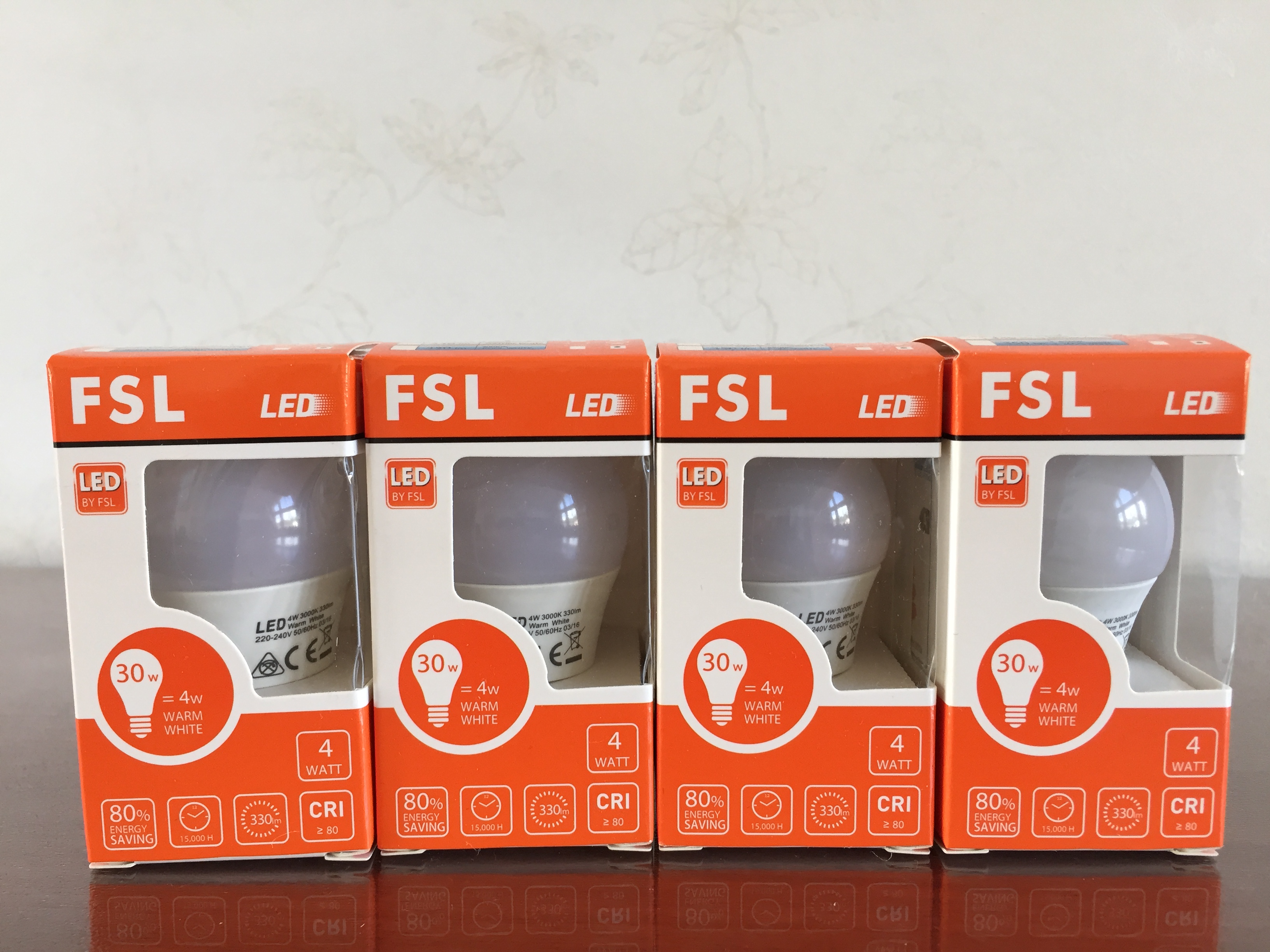 paket 4st  4W (30W)  3000K E27 LED Klotlampa  330 Lumen 15000Hrs Lampor  Glob 