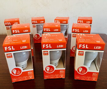 Paket 10st 8W E27 3000K LED Lampa Glob Normallampa 