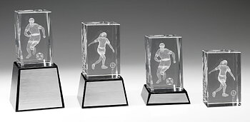 Fotbollsspelare Herrmotiv i 3D glas - 4 olika storlekar - Pris inklusive skylt med text