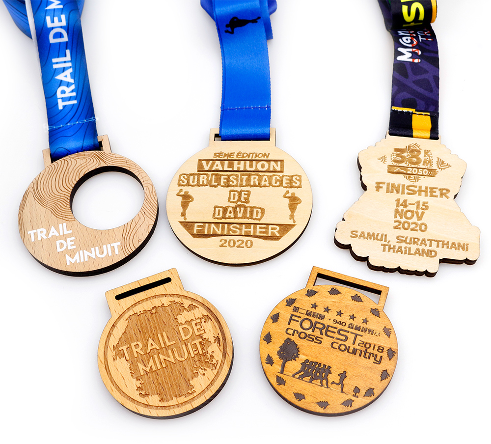 Specialmedaljer i trä - Eget motiv