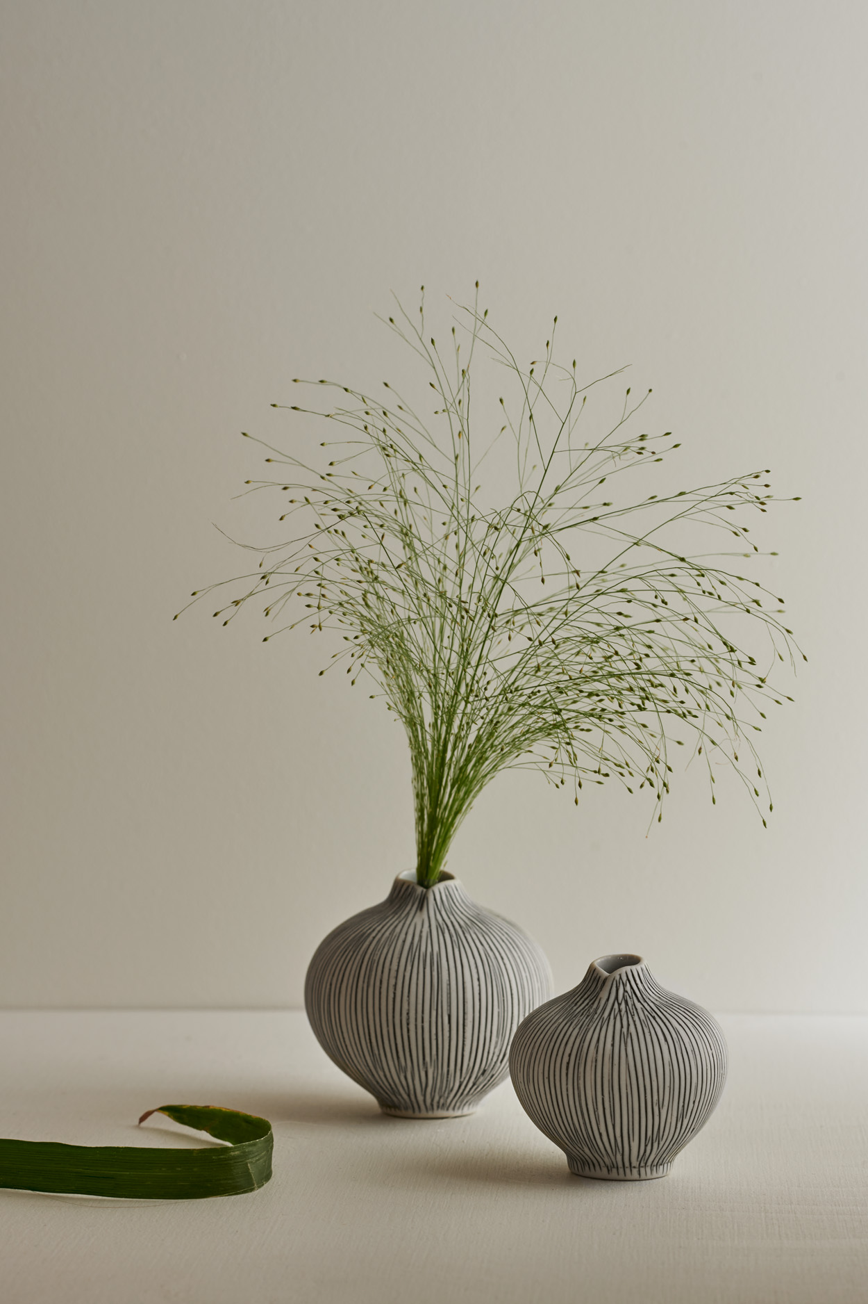Vase LINE medium Grey - 3