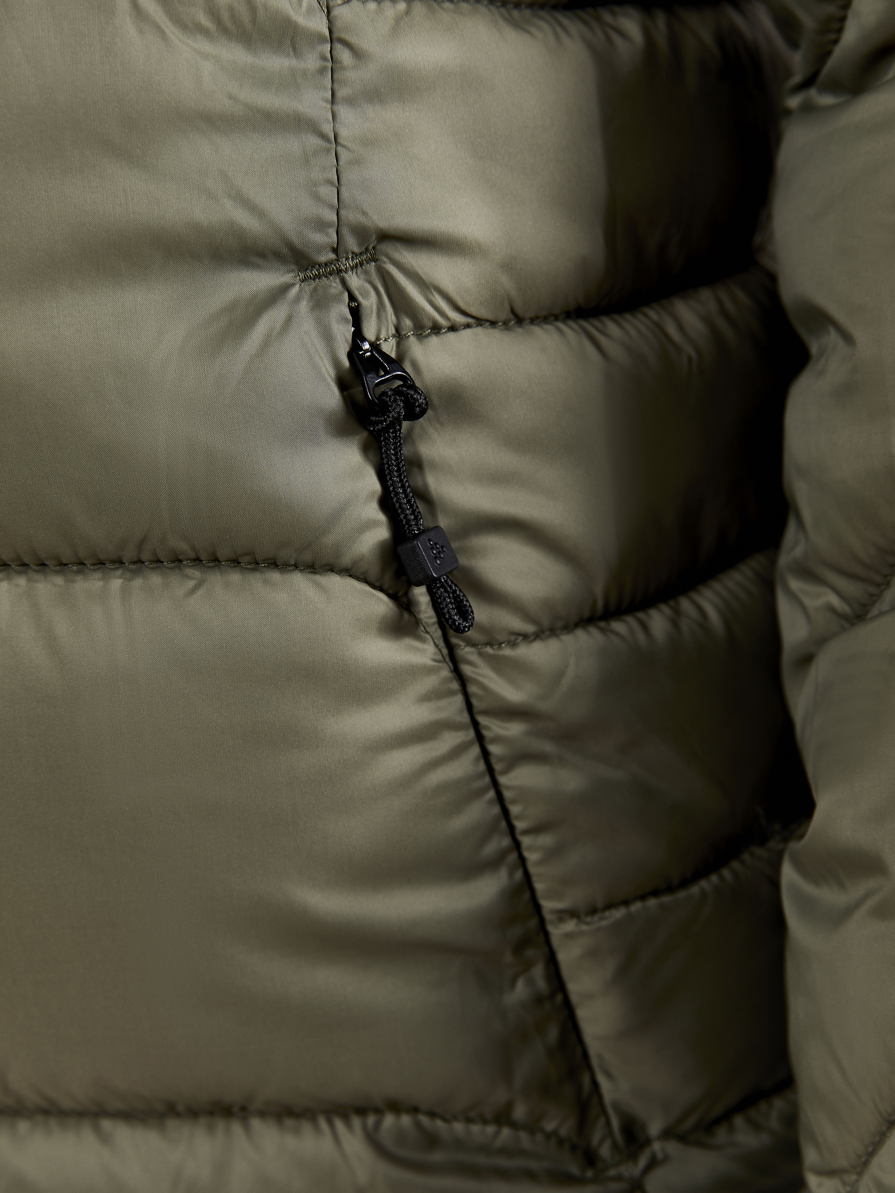 CORE EXPLORE ISOLATE JACKET W - 33