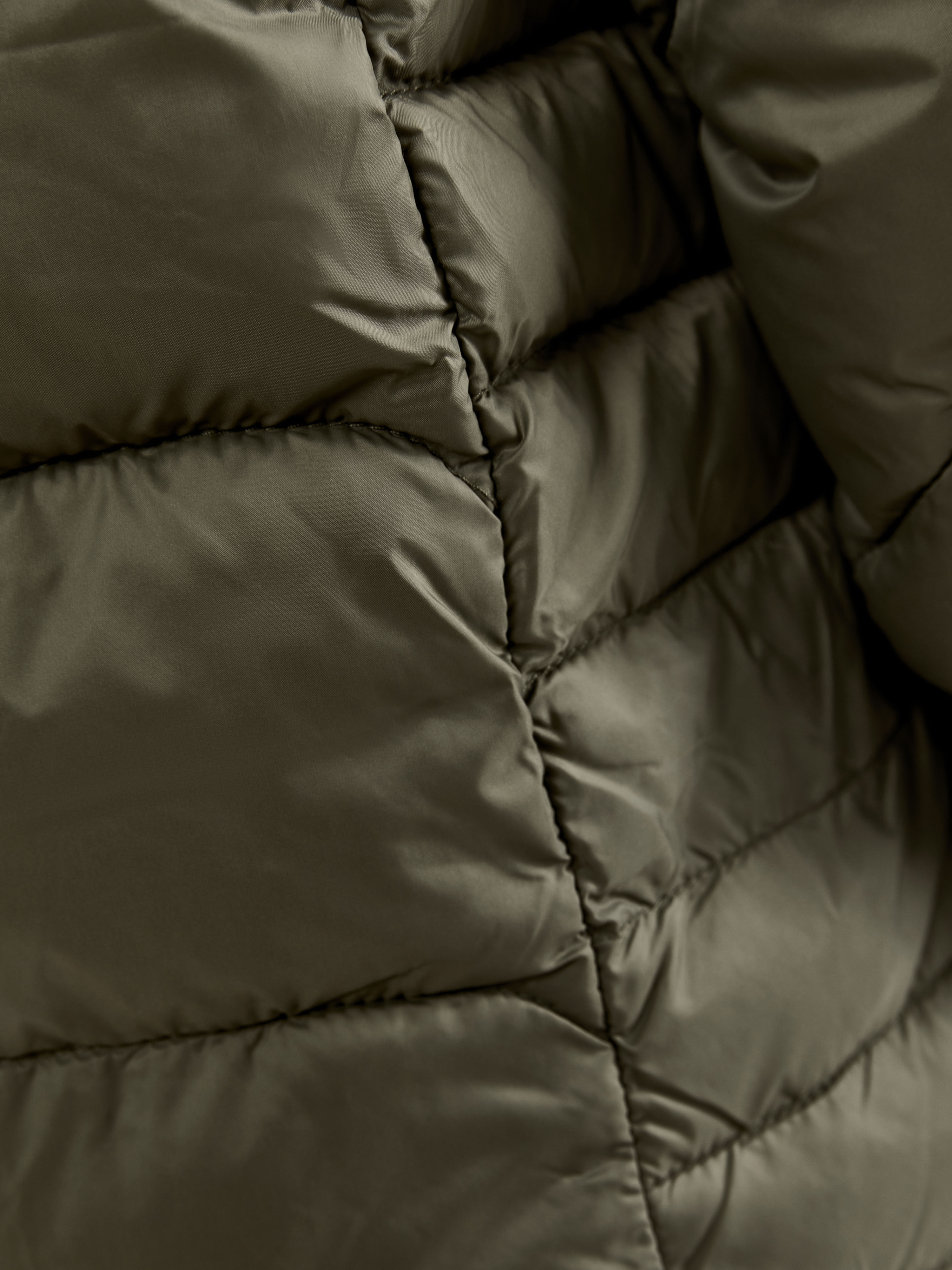 CORE EXPLORE ISOLATE JACKET JR - 34