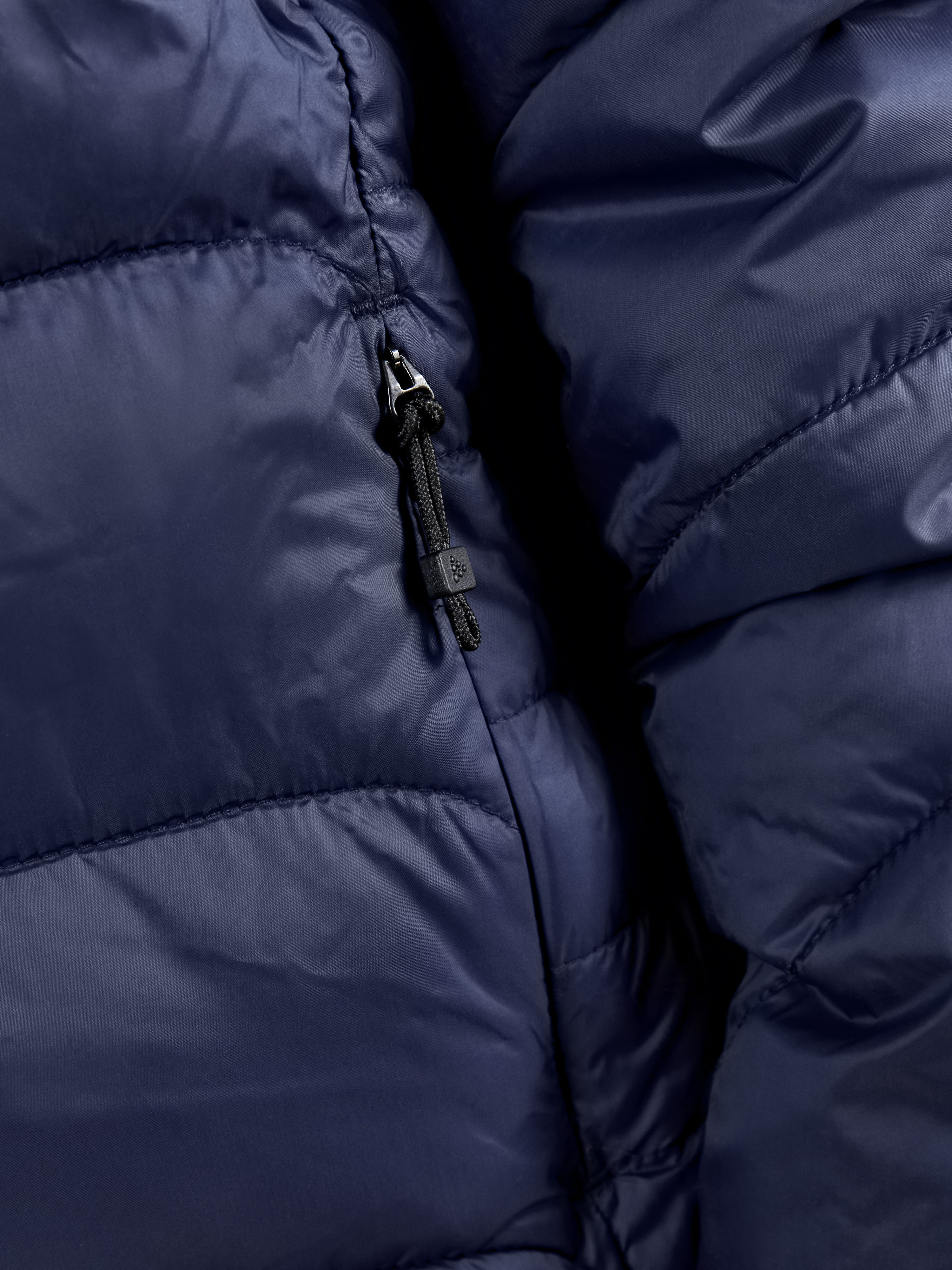 CORE EXPLORE ISOLATE JACKET JR - 32