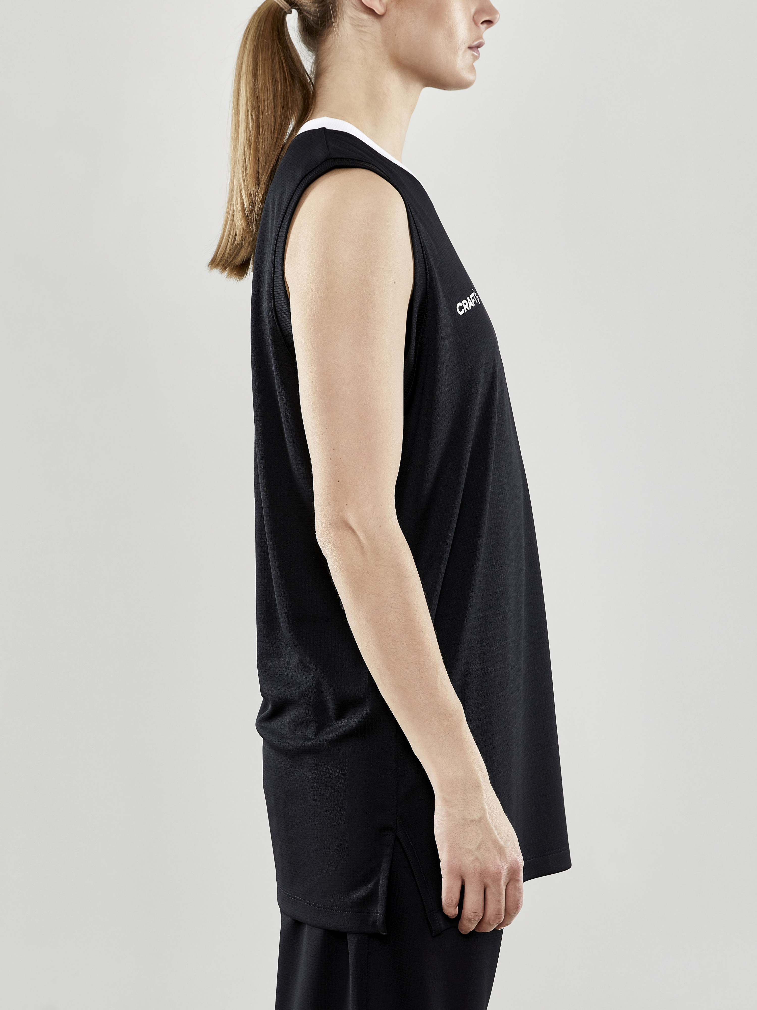 PROGRESS BASKET SINGLET W - 18