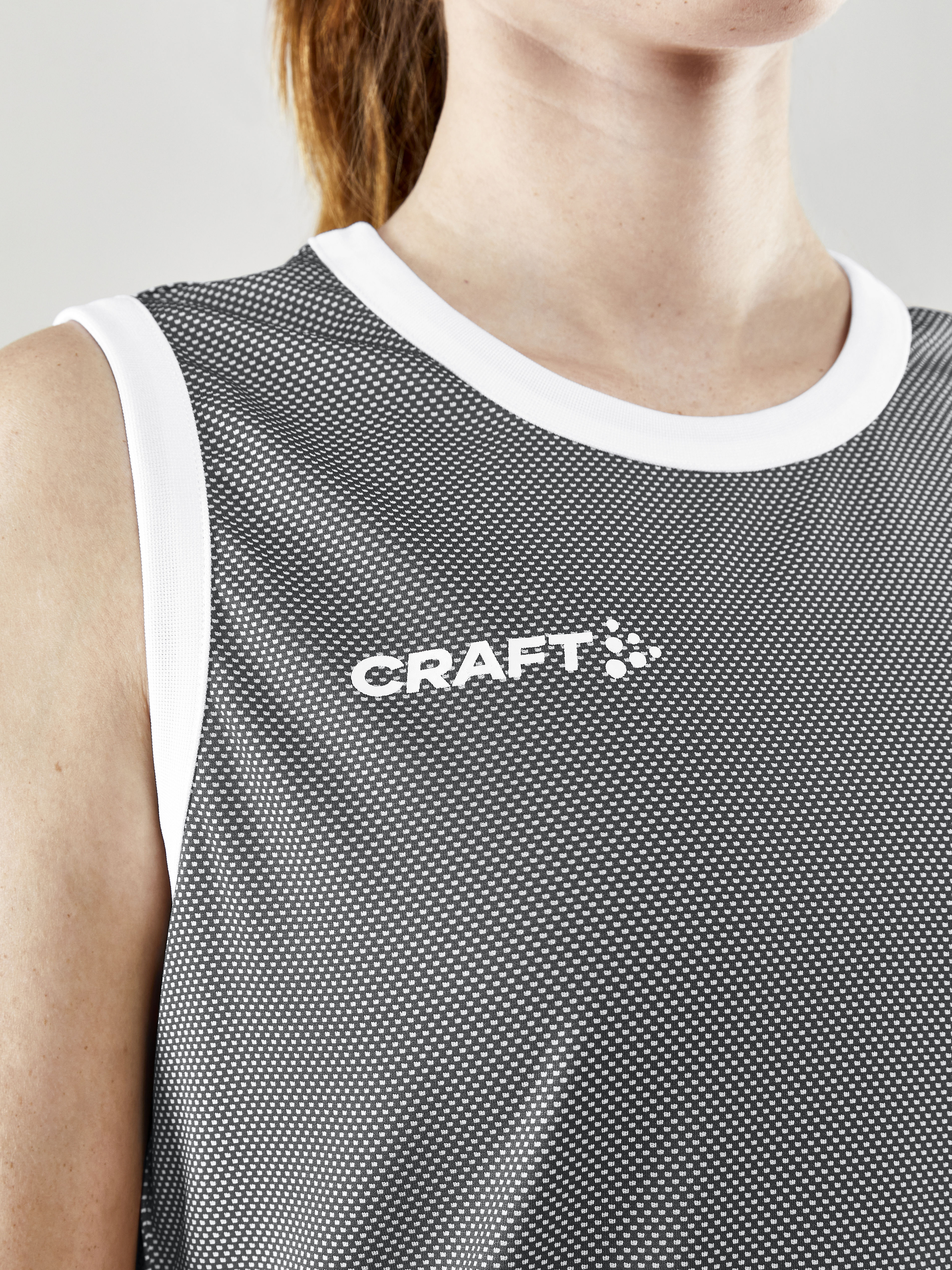 PROGRESS REVERSIBLE BASKET SINGLET W - 15