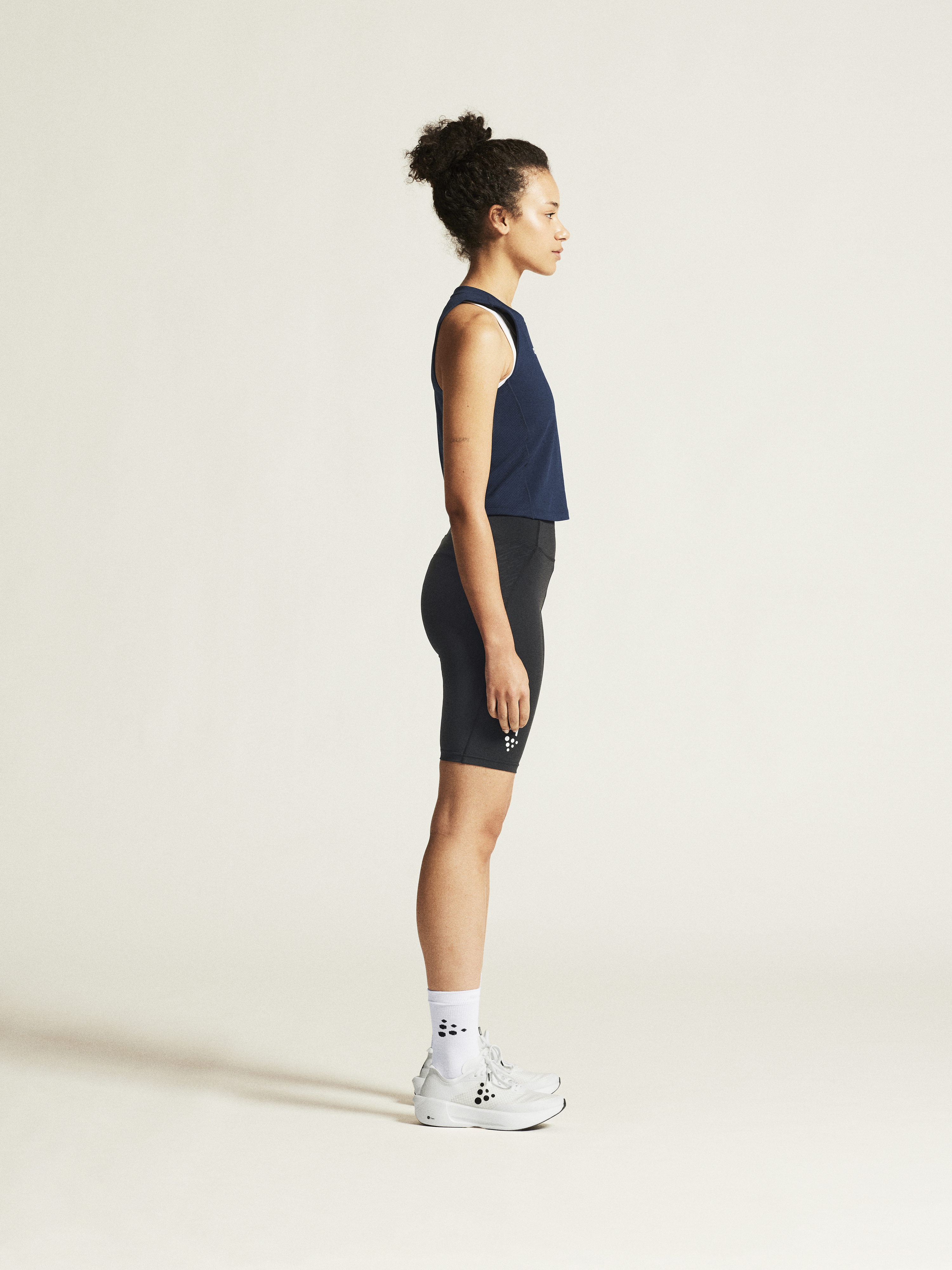 RUSH 2.0 CROP SINGLET W - 7