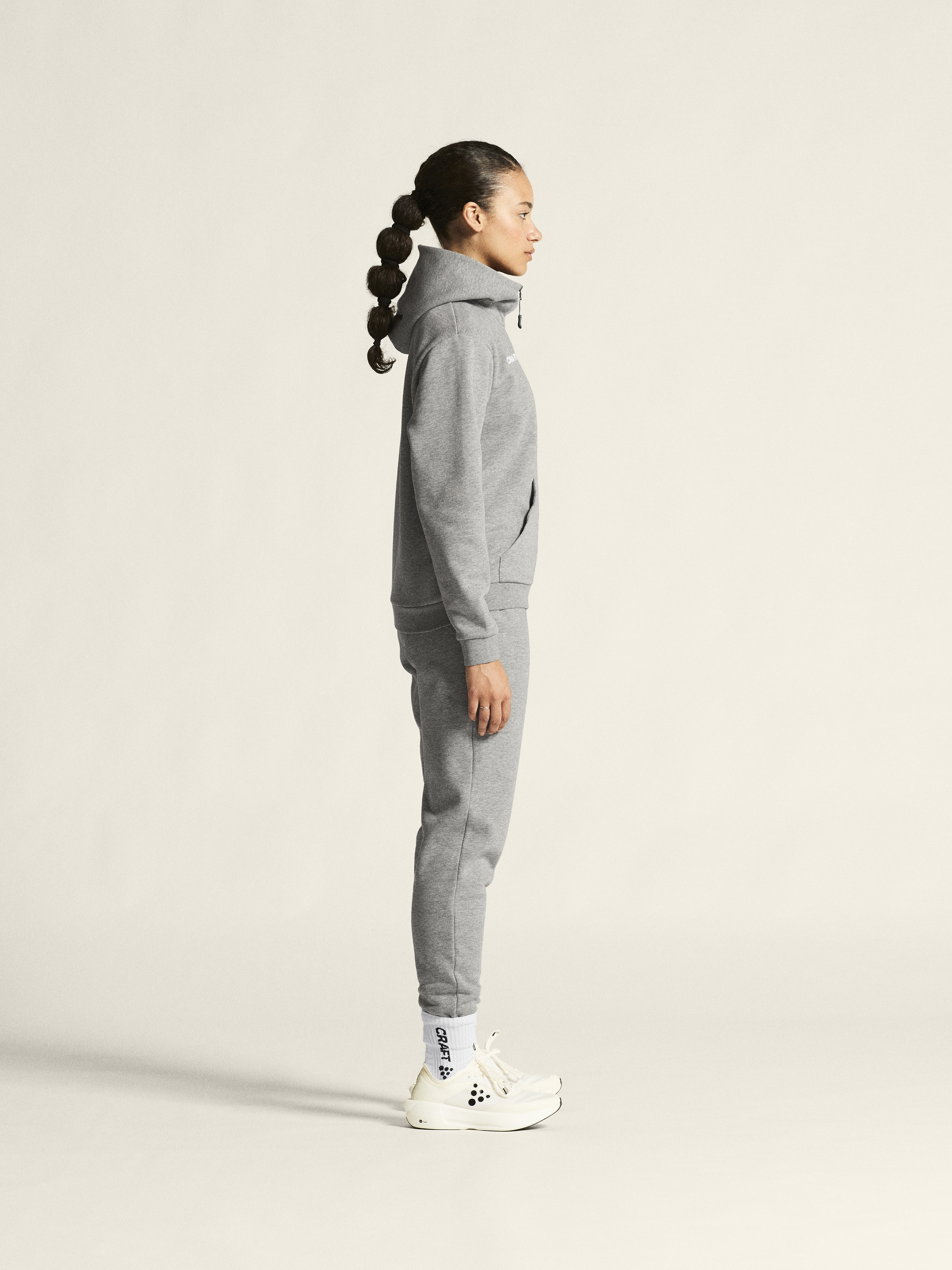 COMMUNITY 2.0 LOGO FZ HOODIE W - 38