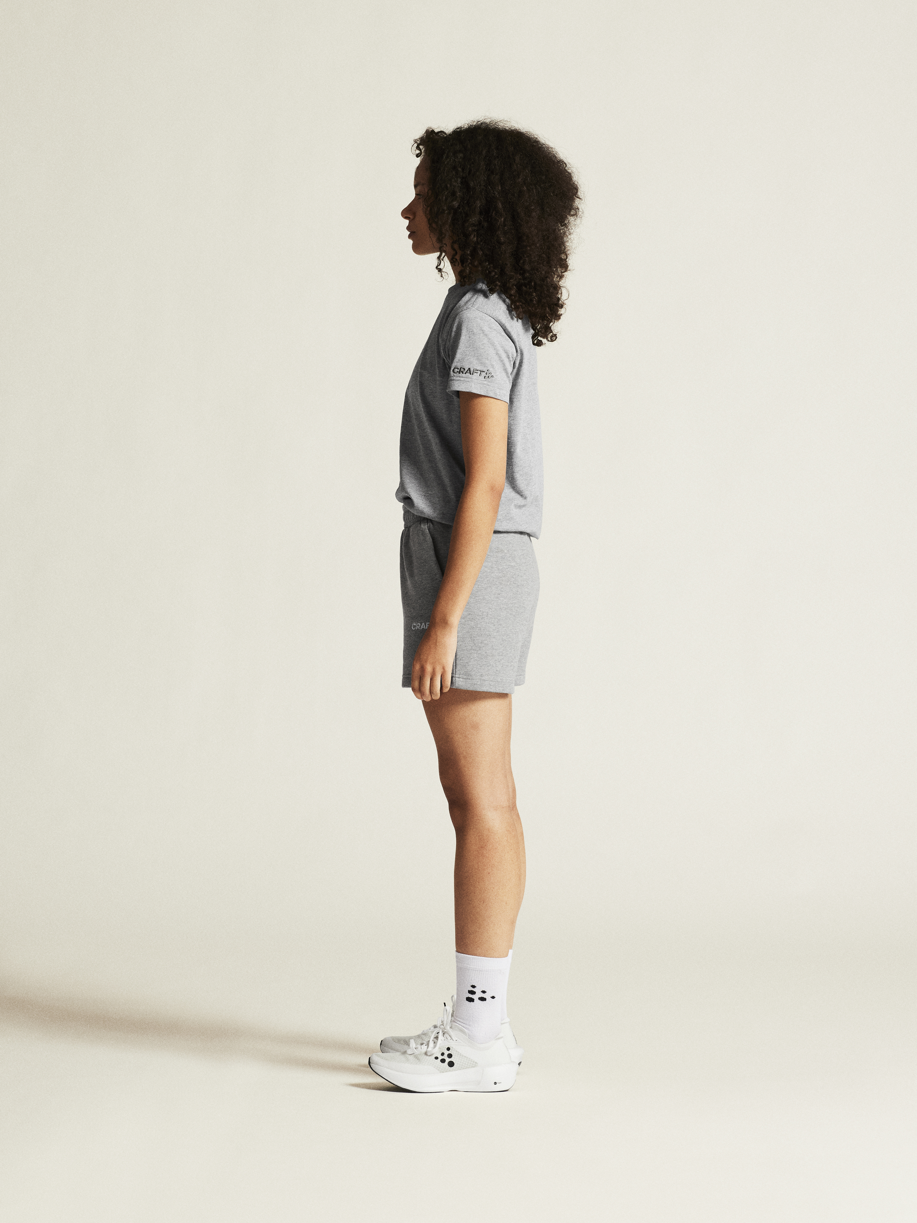 COMMUNITY 2.0 TEE W - 35