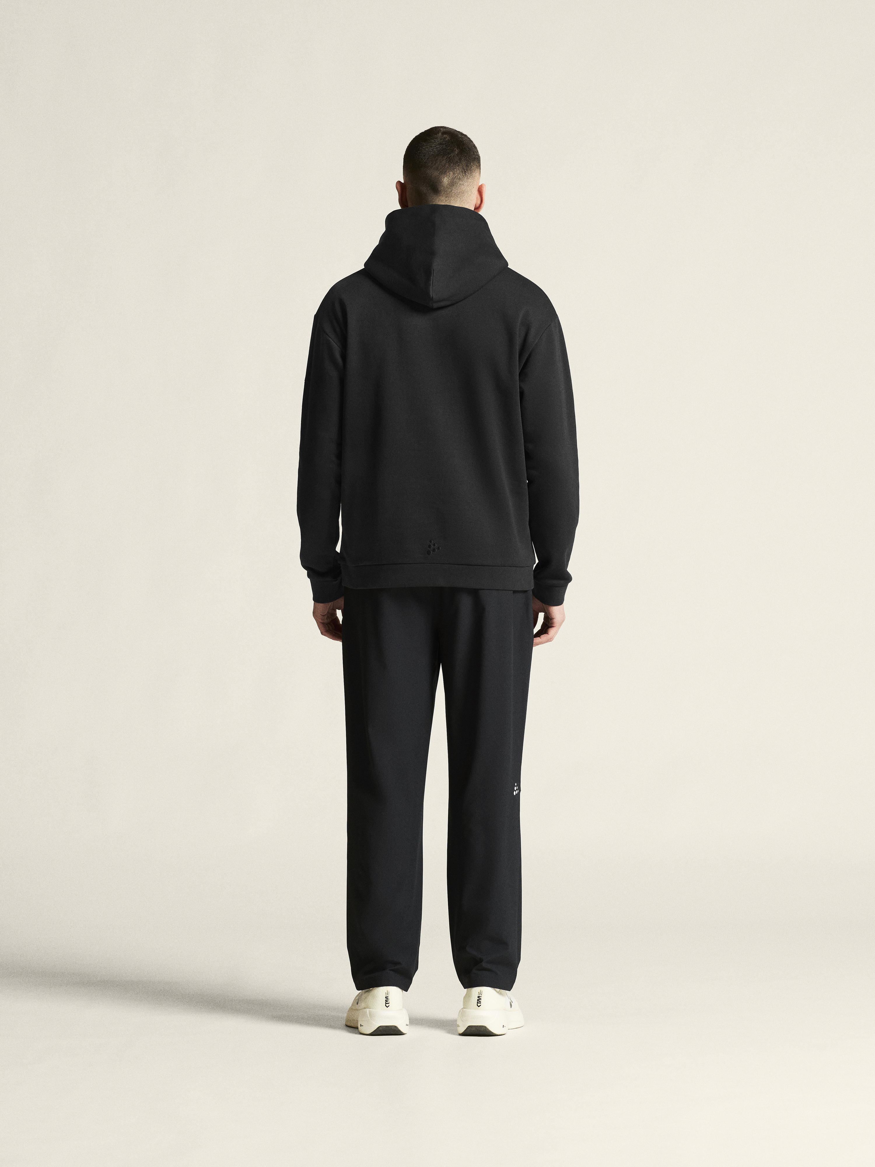 COMMUNITY 2.0 HOODIE M - 63
