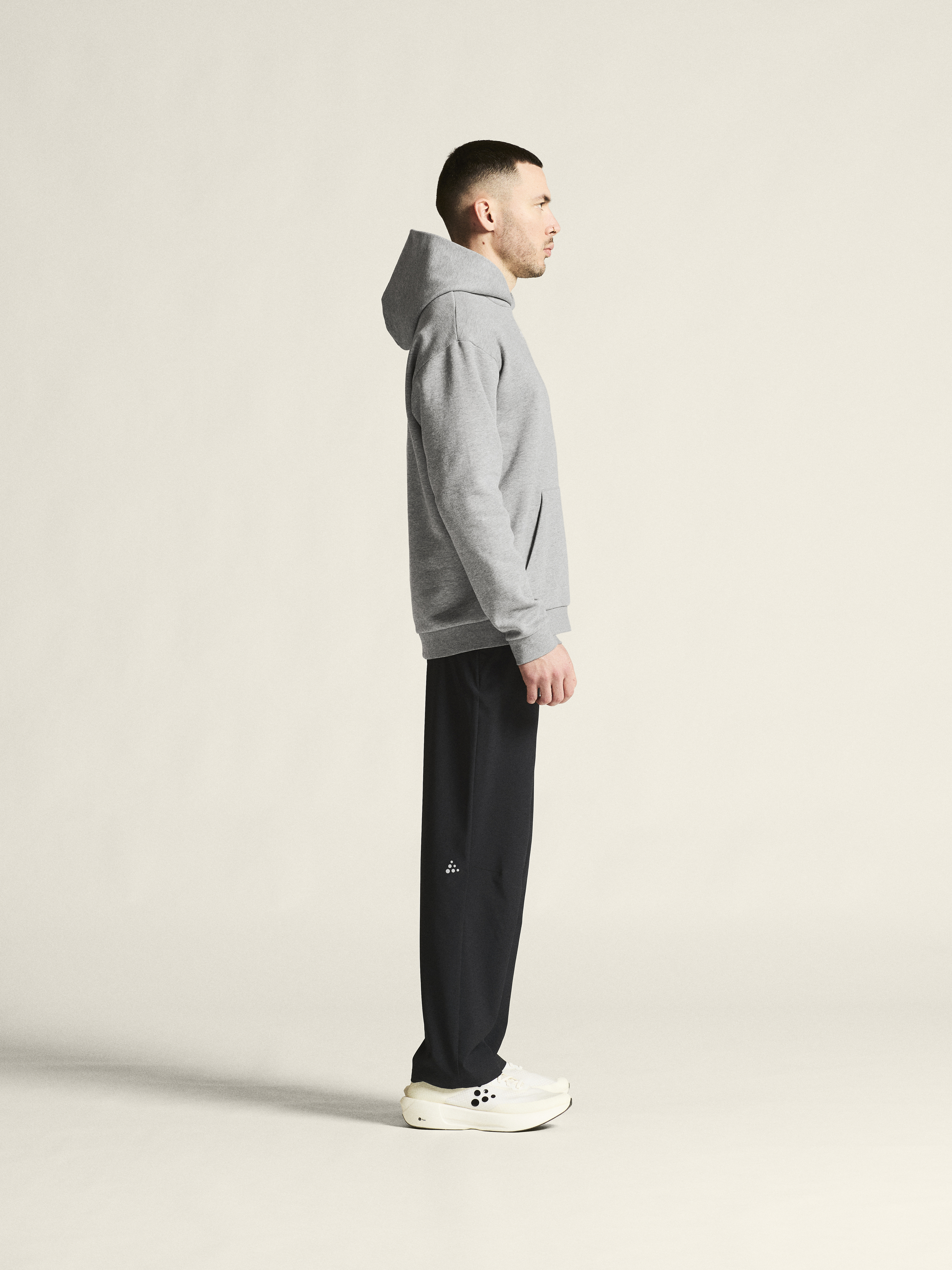 COMMUNITY 2.0 LOGO HOODIE M - 16