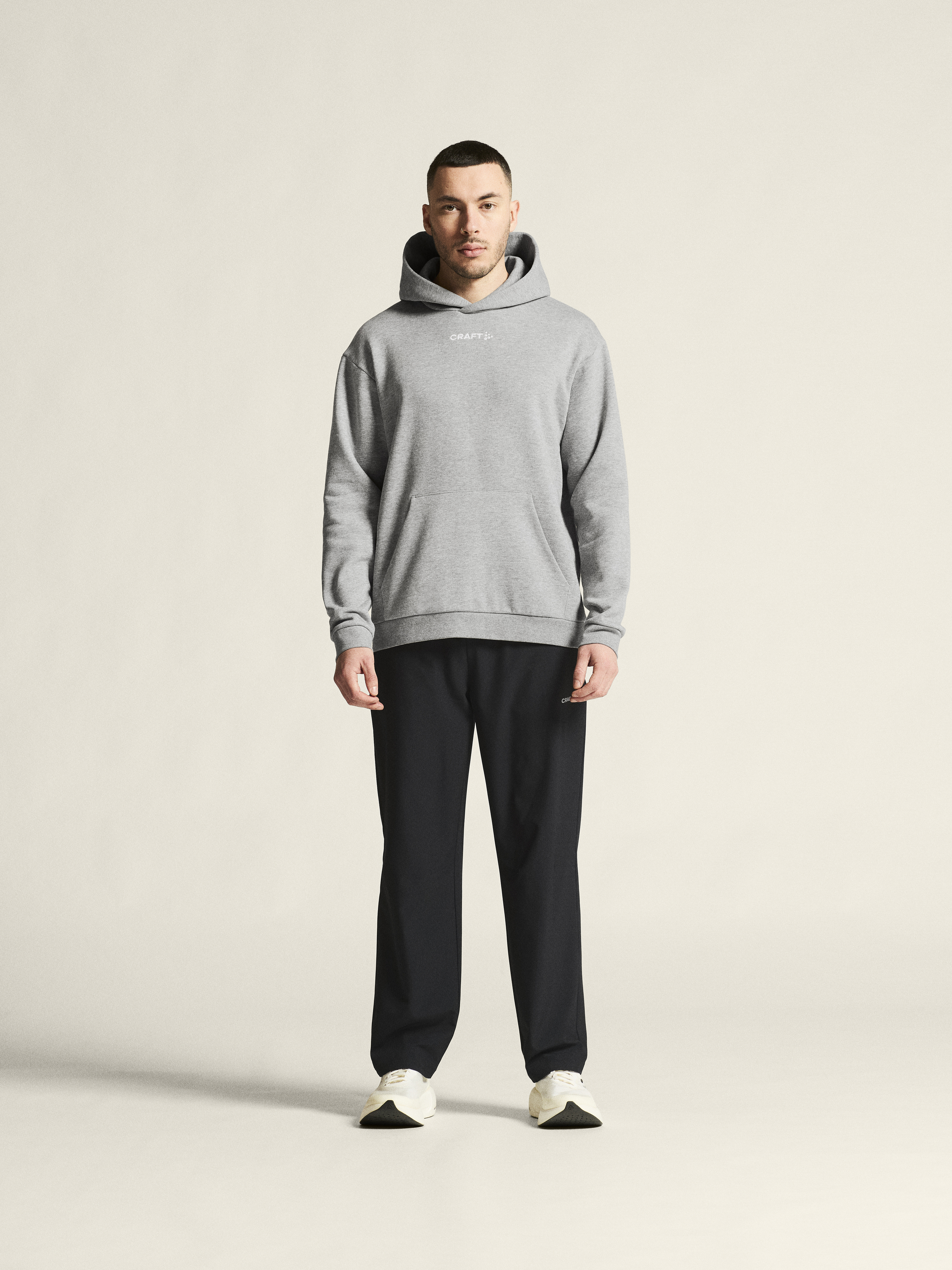COMMUNITY 2.0 LOGO HOODIE M - 19