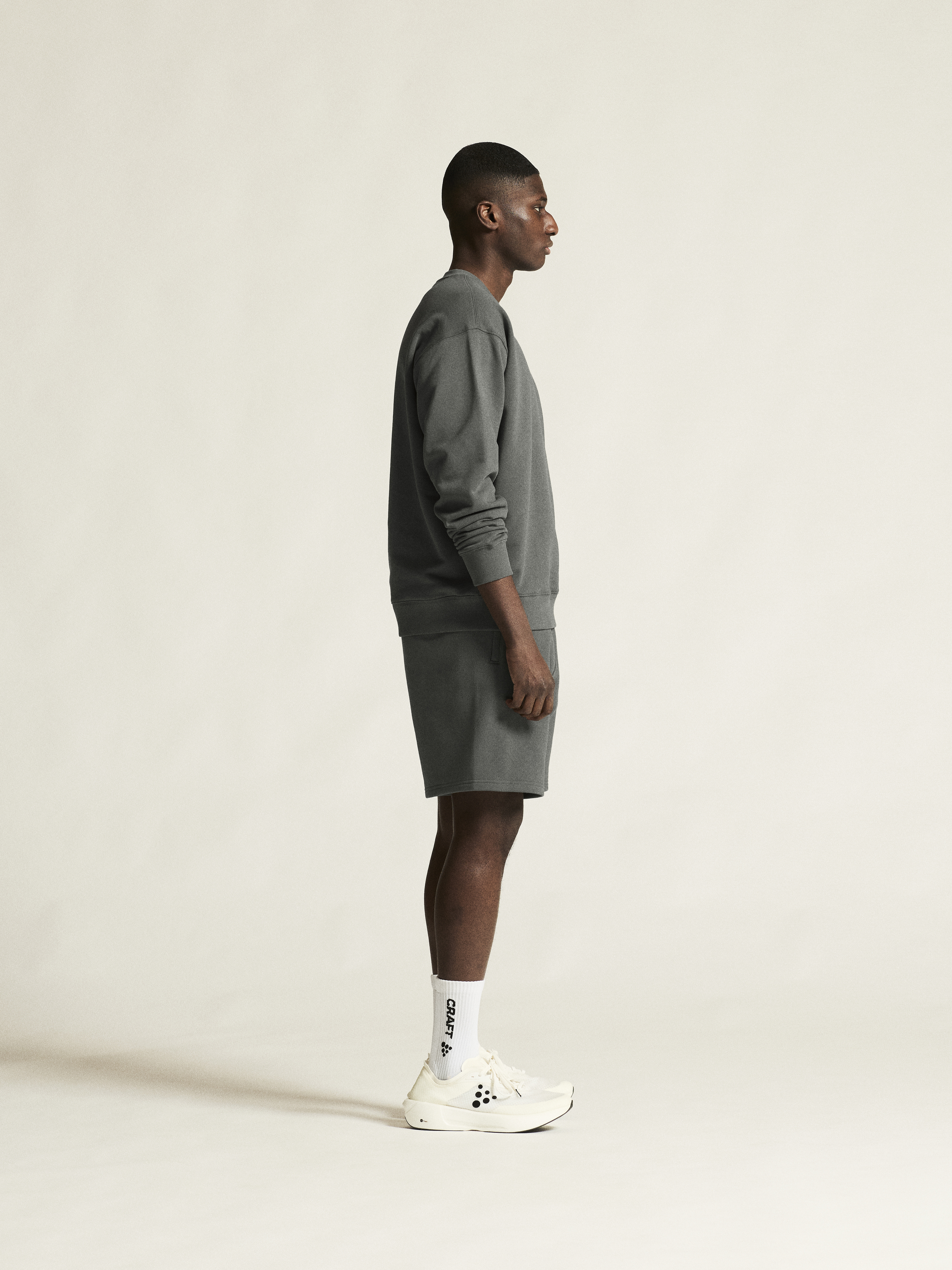 FREQUENT RN SWEATSHIRT M - 31
