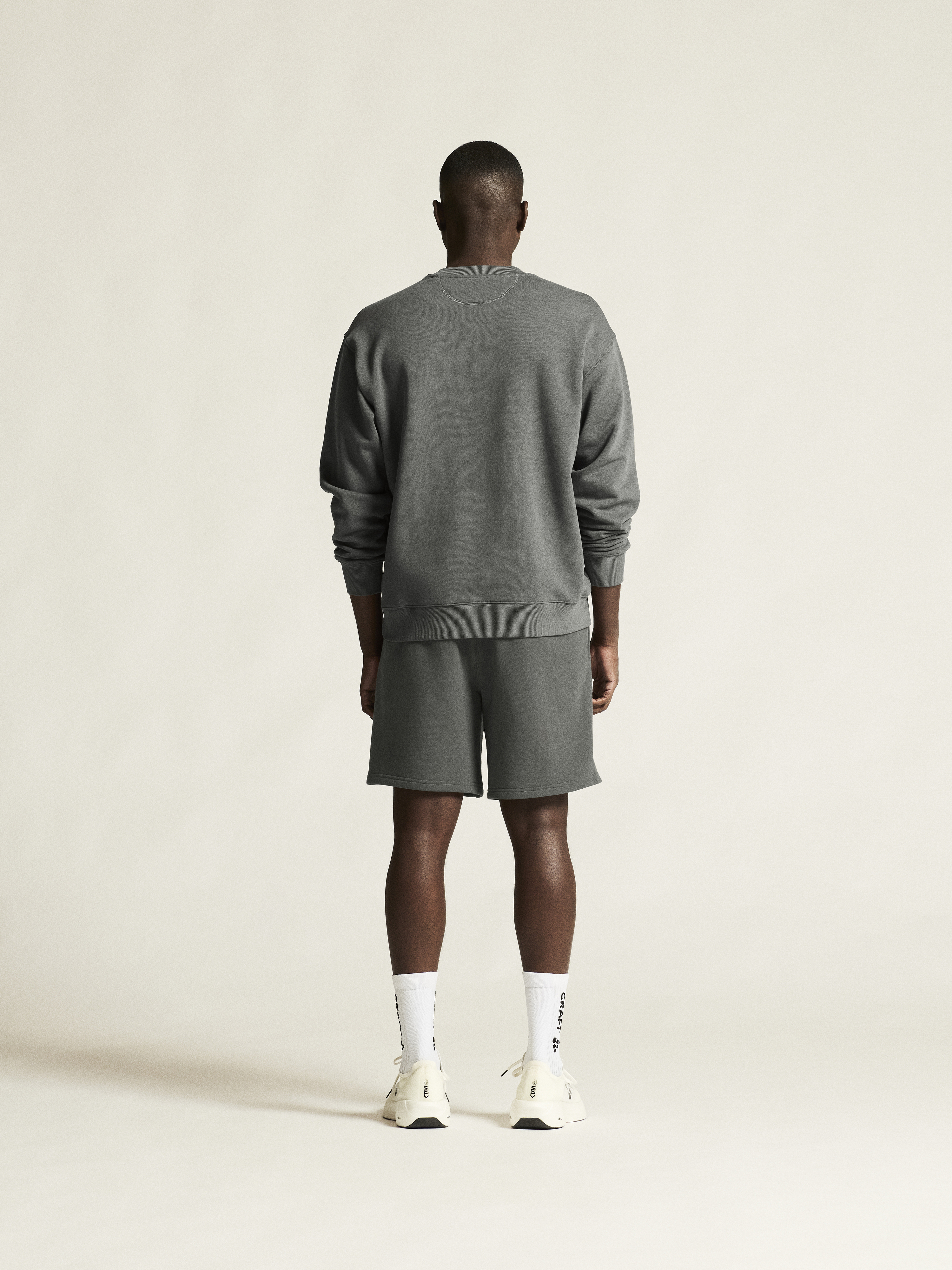 FREQUENT RN SWEATSHIRT M - 28