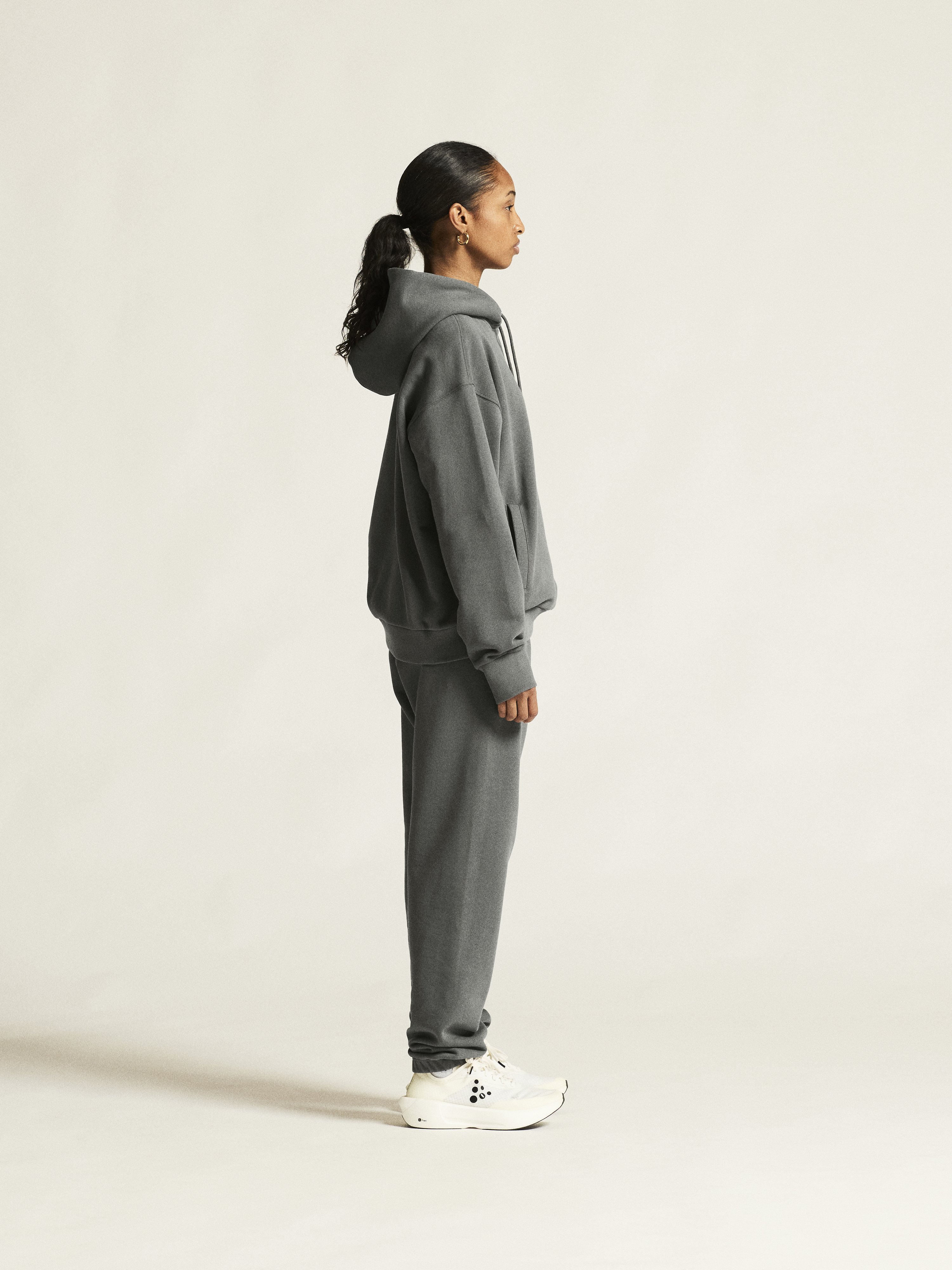 FREQUENT HOODIE W - 31