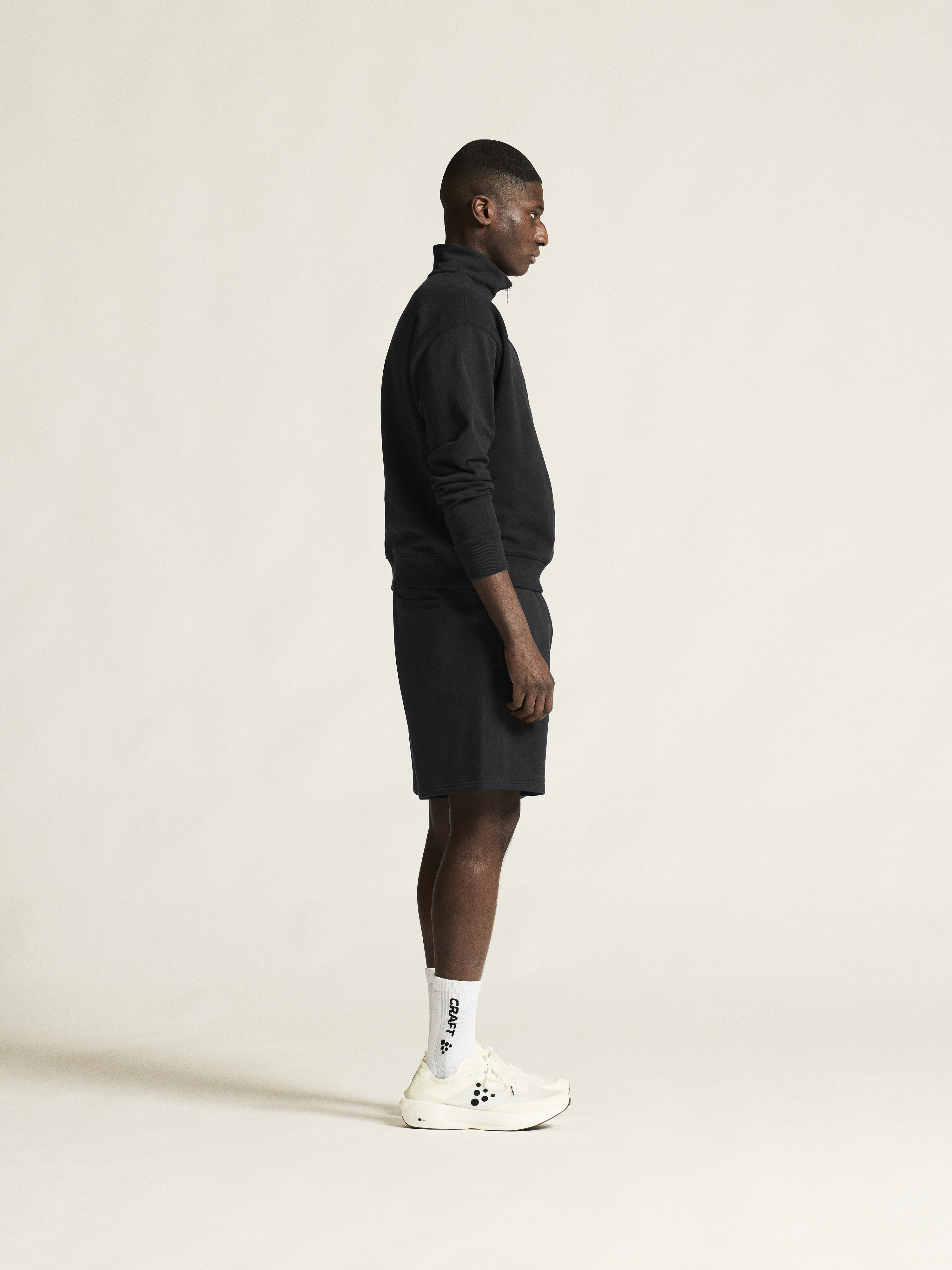 FREQUENT SWEATSHORTS M - 11