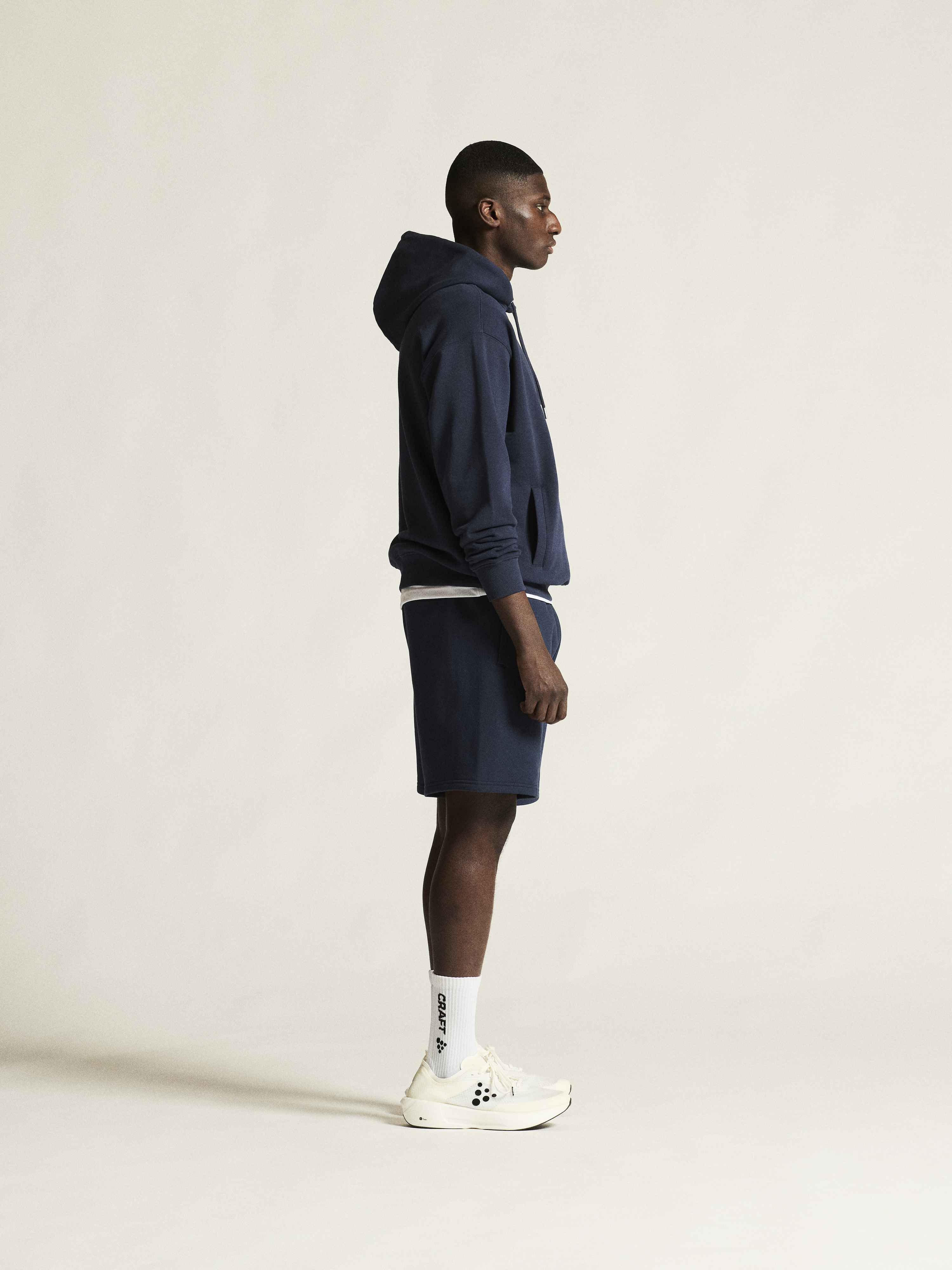 FREQUENT SWEATSHORTS M - 12