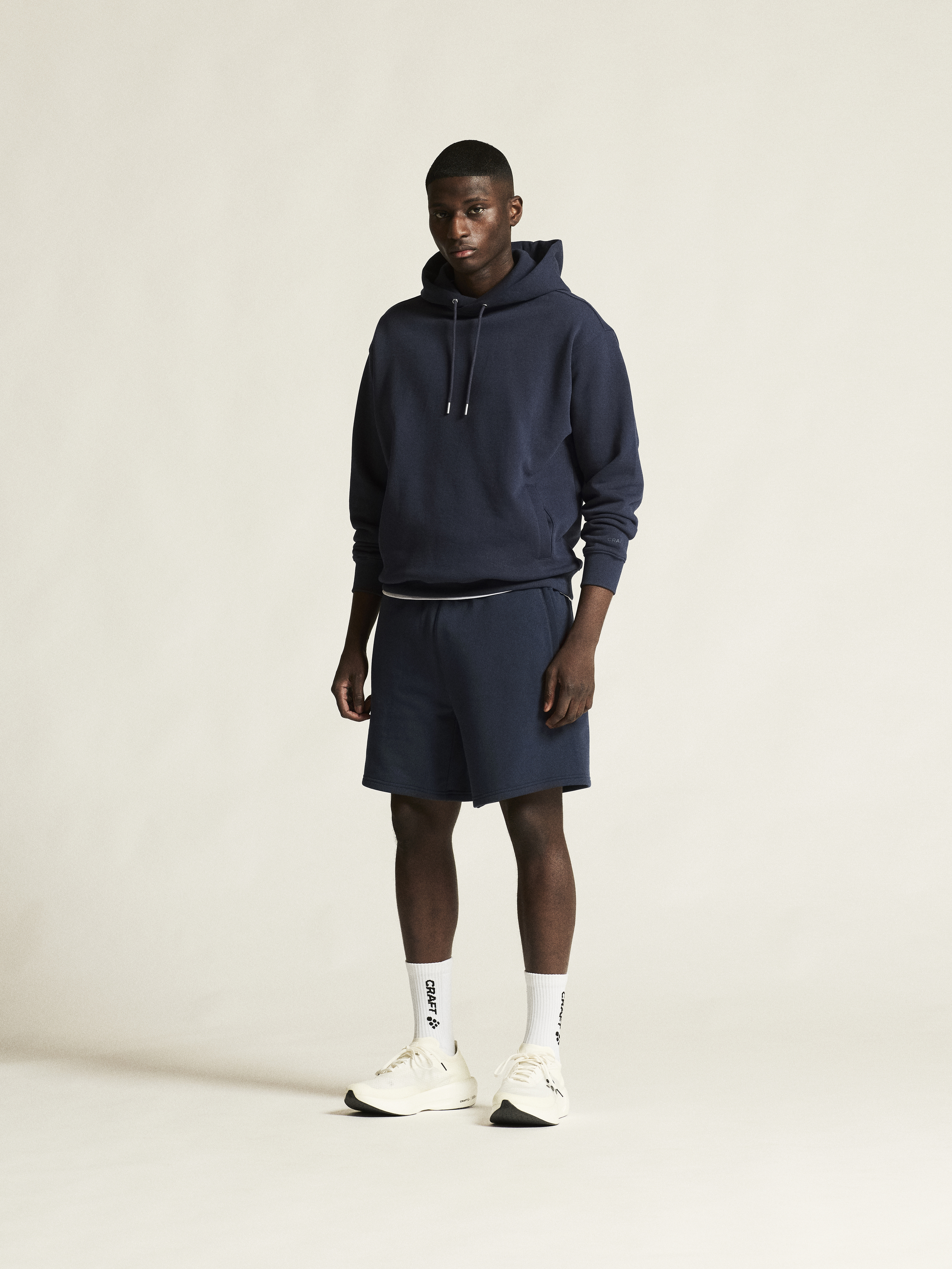 FREQUENT SWEATSHORTS M - 10