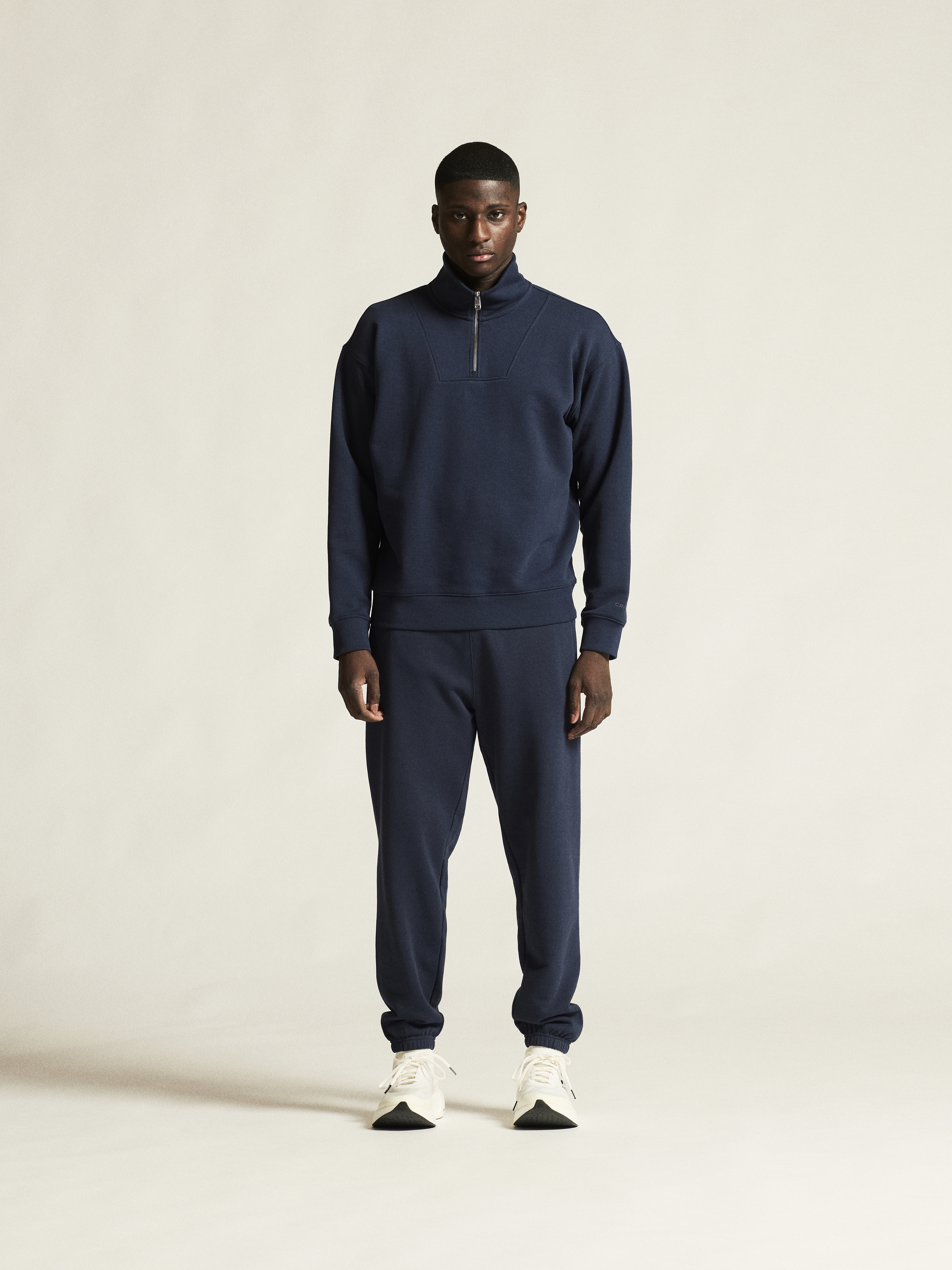 FREQUENT HZ SWEATSHIRT M - 18
