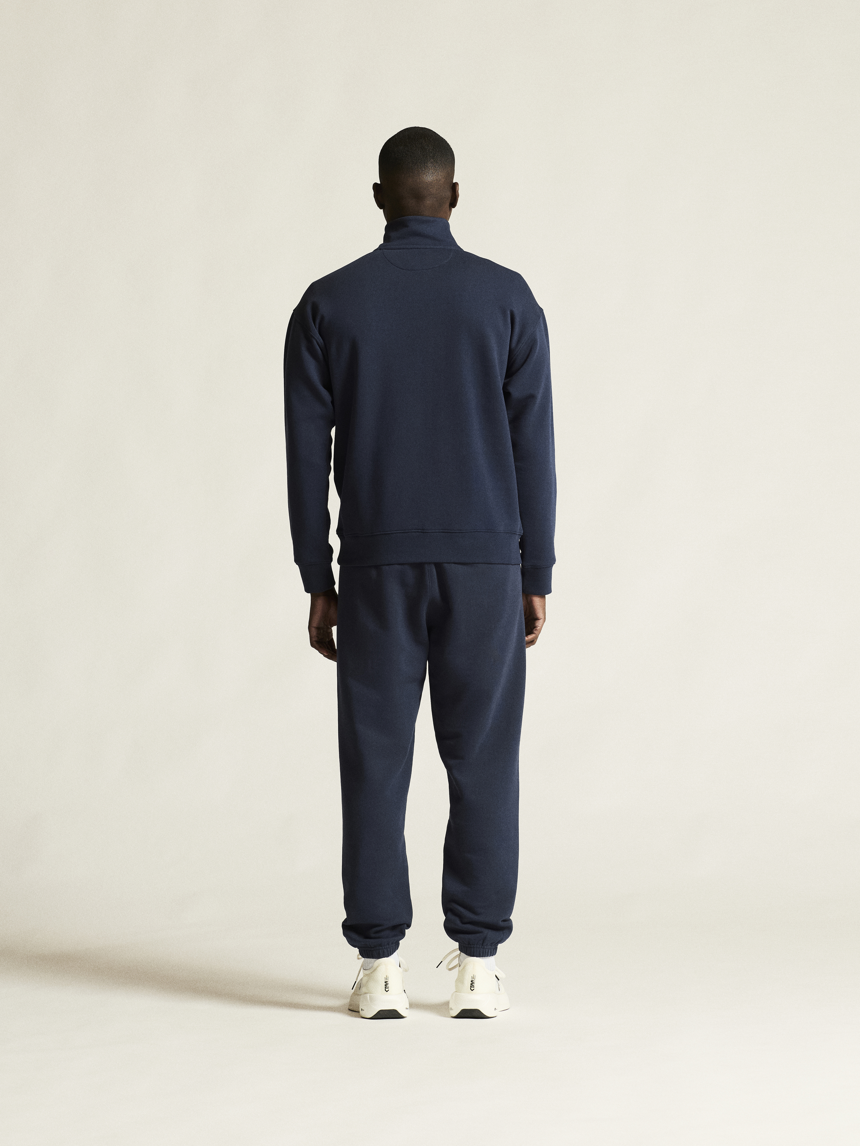 FREQUENT HZ SWEATSHIRT M - 23
