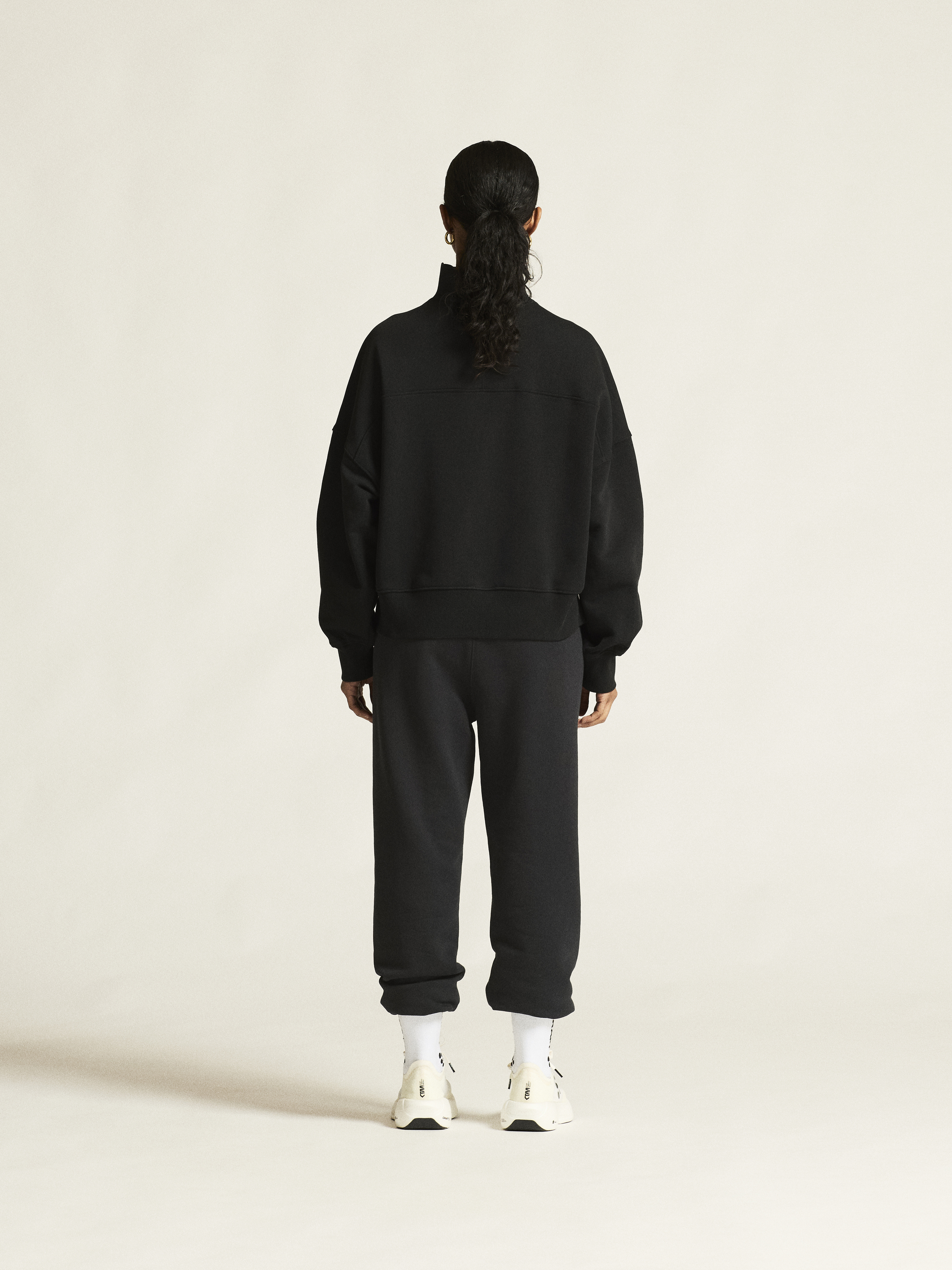 FREQUENT HZ SWEATSHIRT W - 16