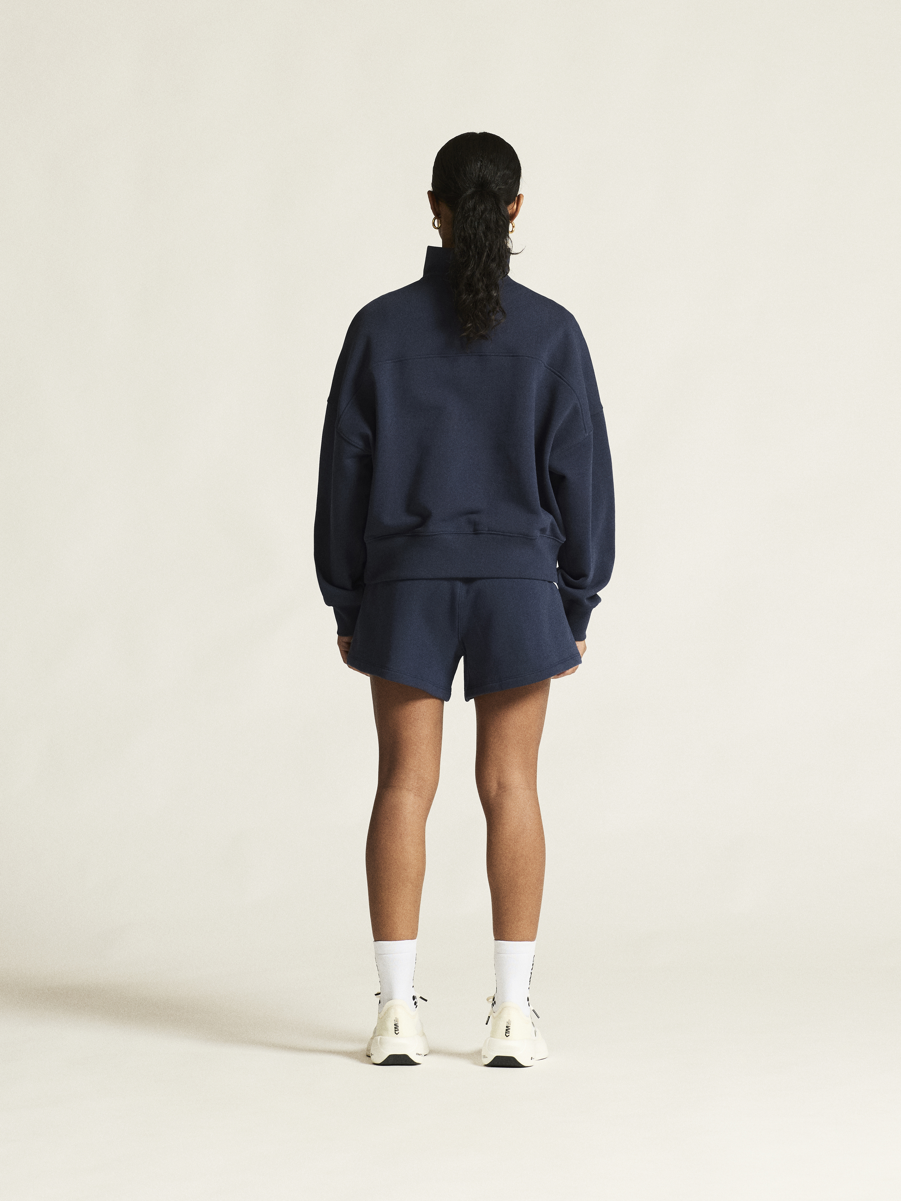 FREQUENT HZ SWEATSHIRT W - 18