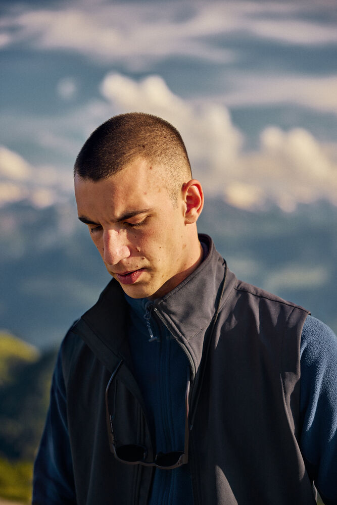 Valley Vest - 26