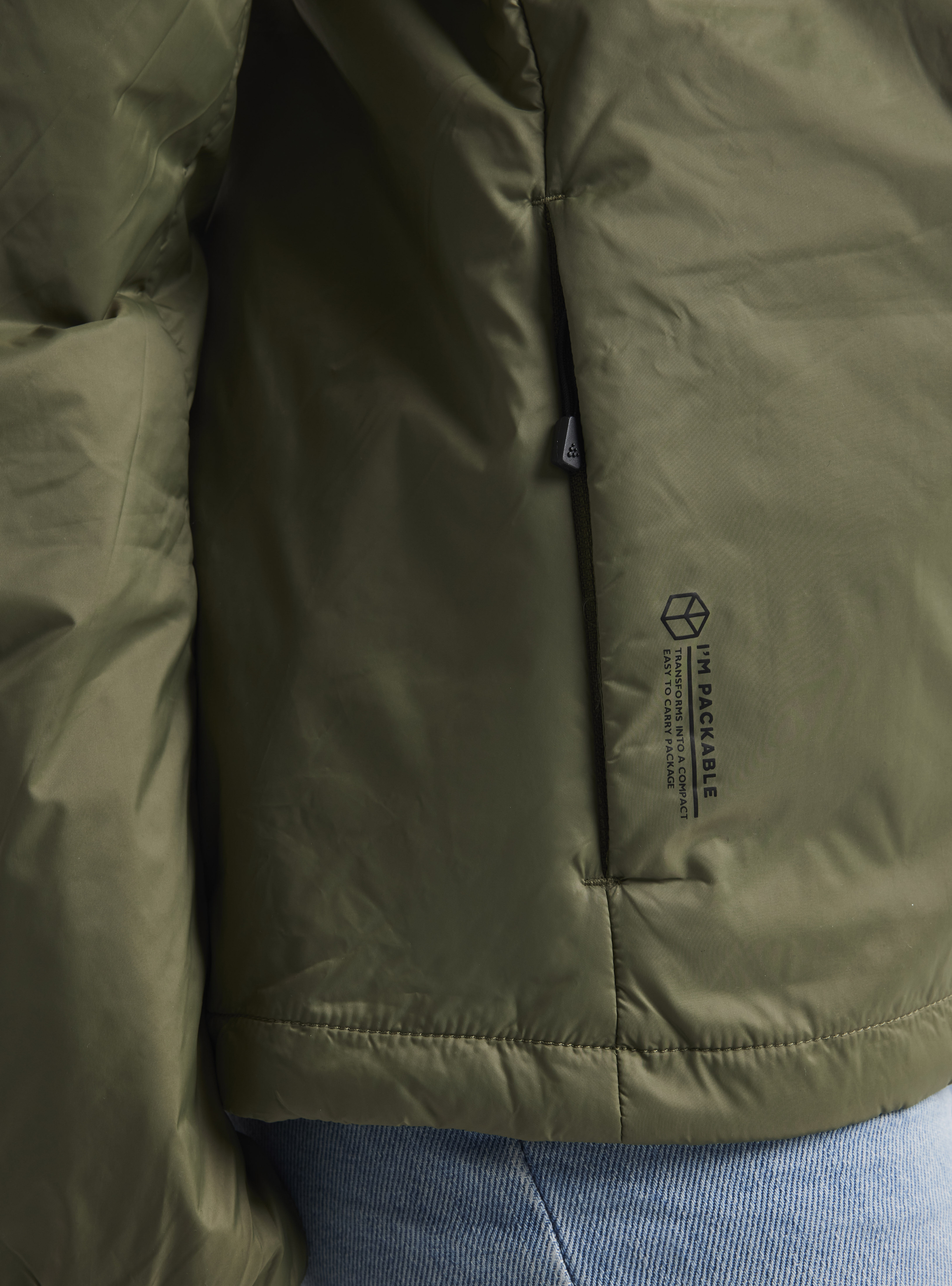 CORE LIGHT PADDED JACKET W - 17