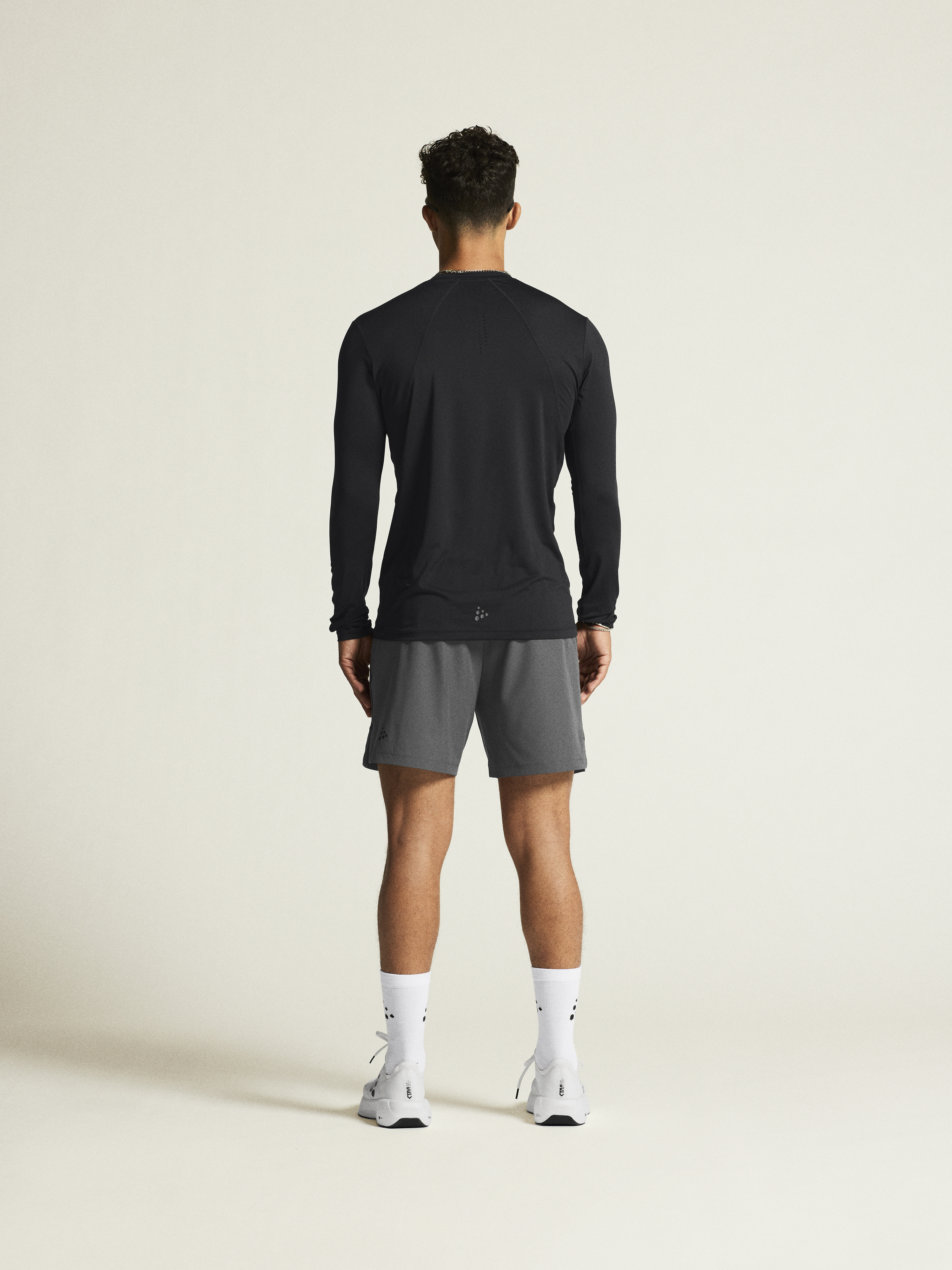 ADV ESSENCE LS TEE 2 M - 16
