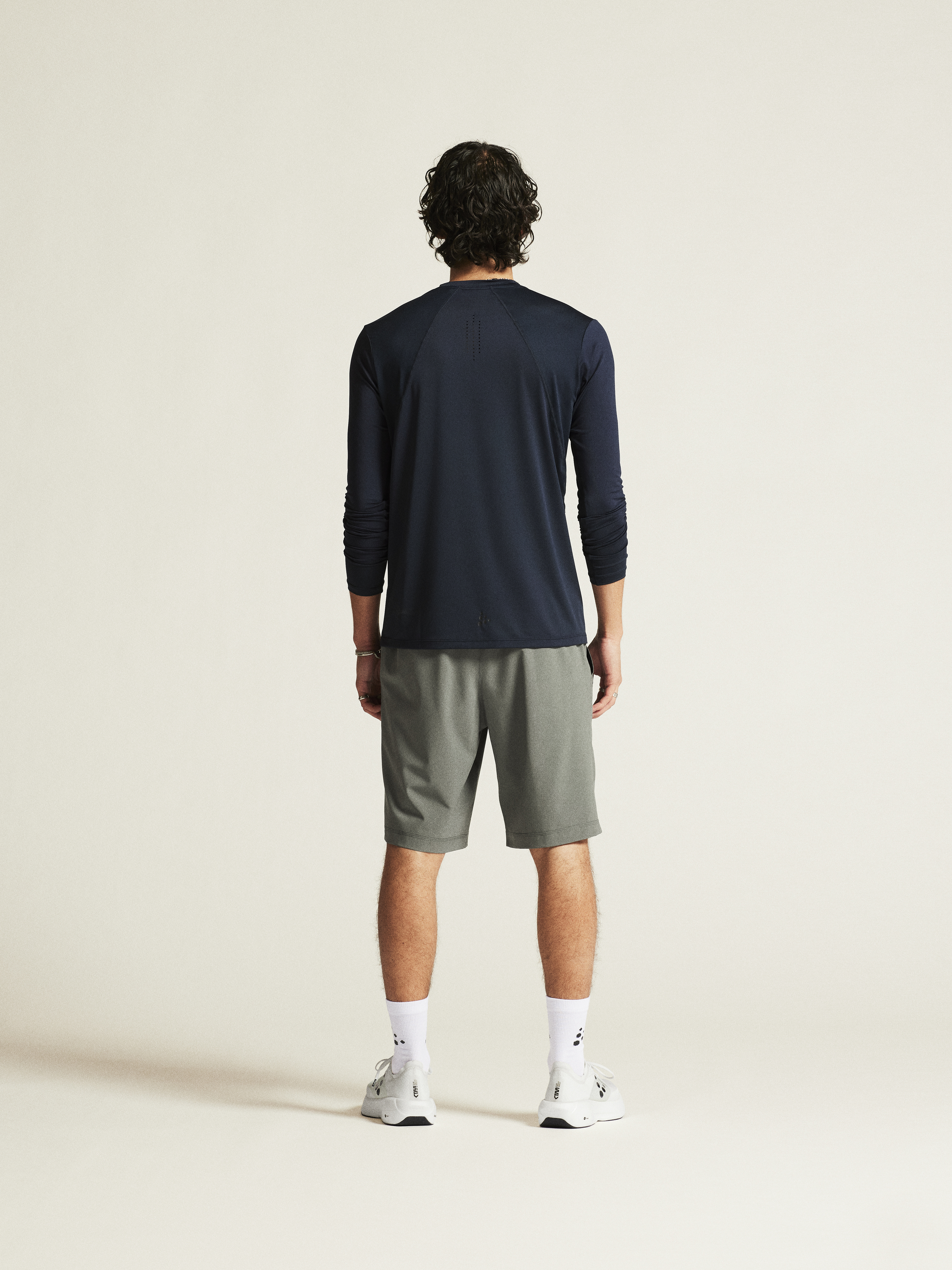 ADV ESSENCE LS TEE 2 M - 6