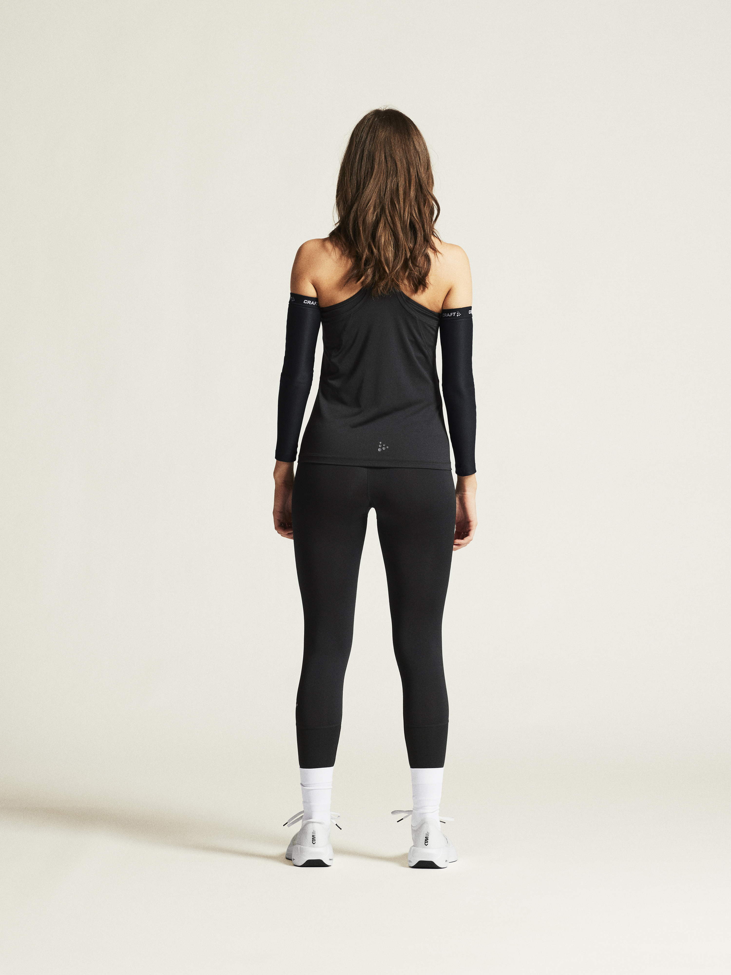 ADV ESSENCE SINGLET 2 W - 22