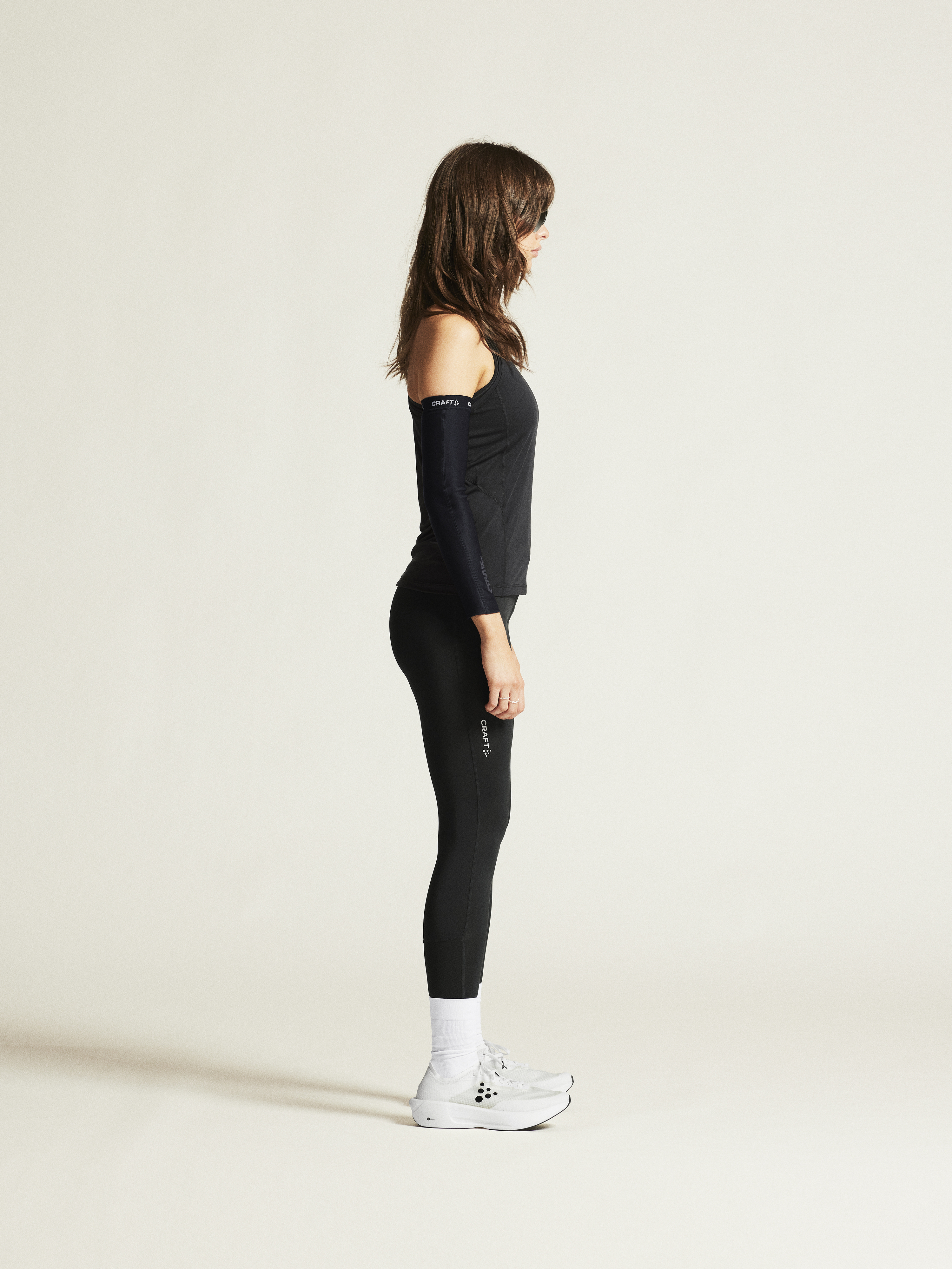 ADV ESSENCE SINGLET 2 W - 7