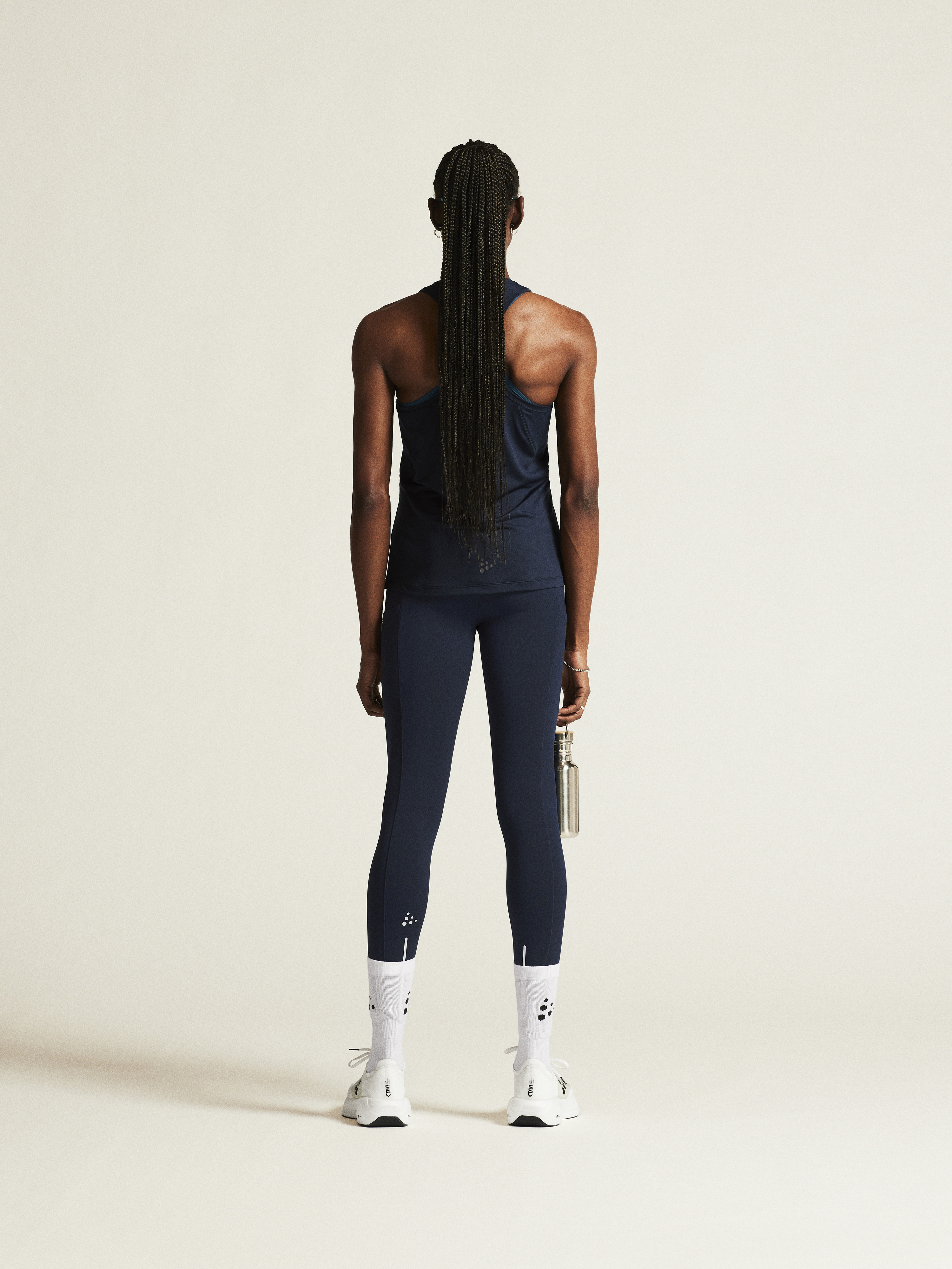 ADV ESSENCE SINGLET 2 W - 21