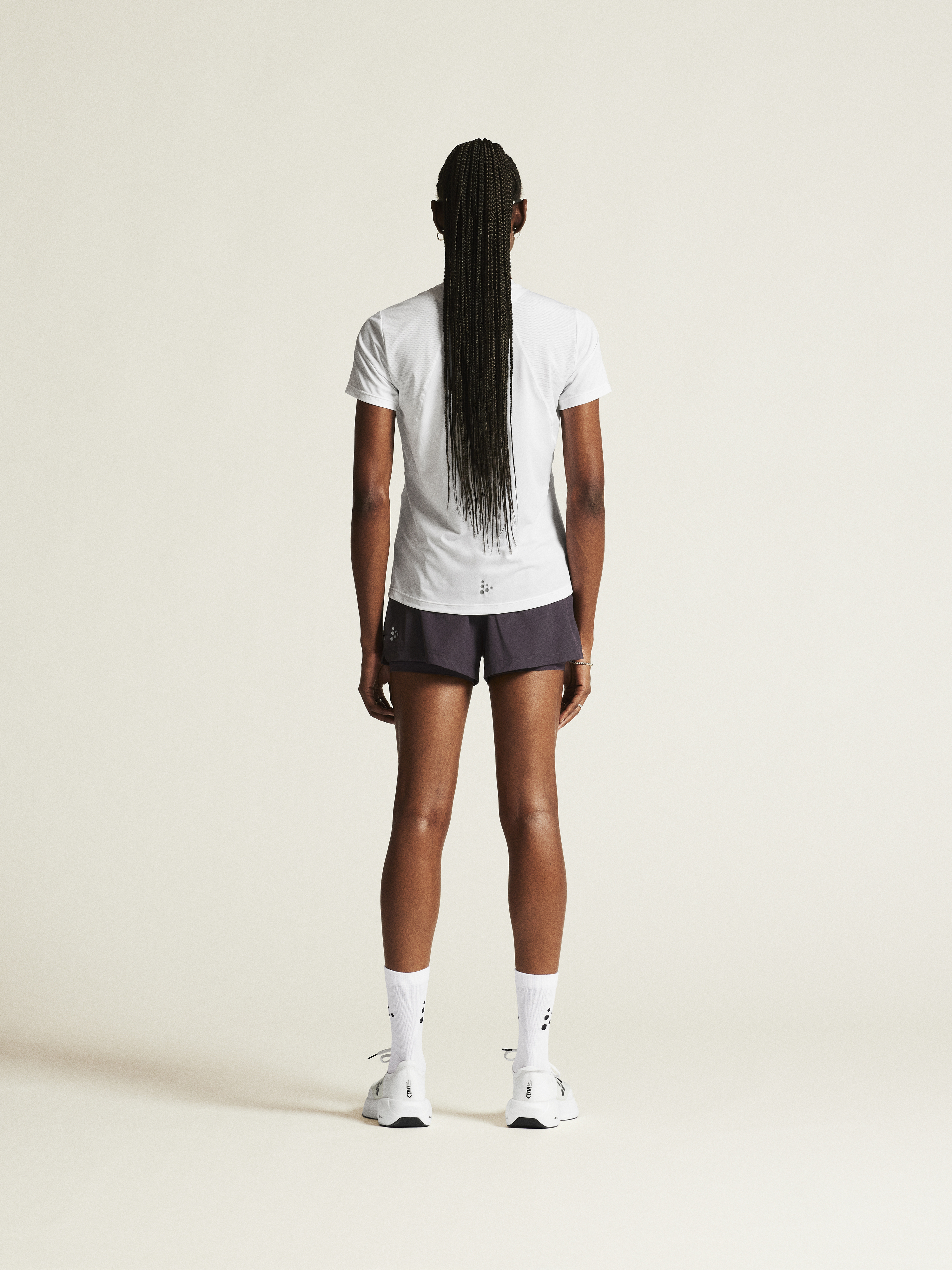 ADV ESSENCE SS TEE 2 W - 18