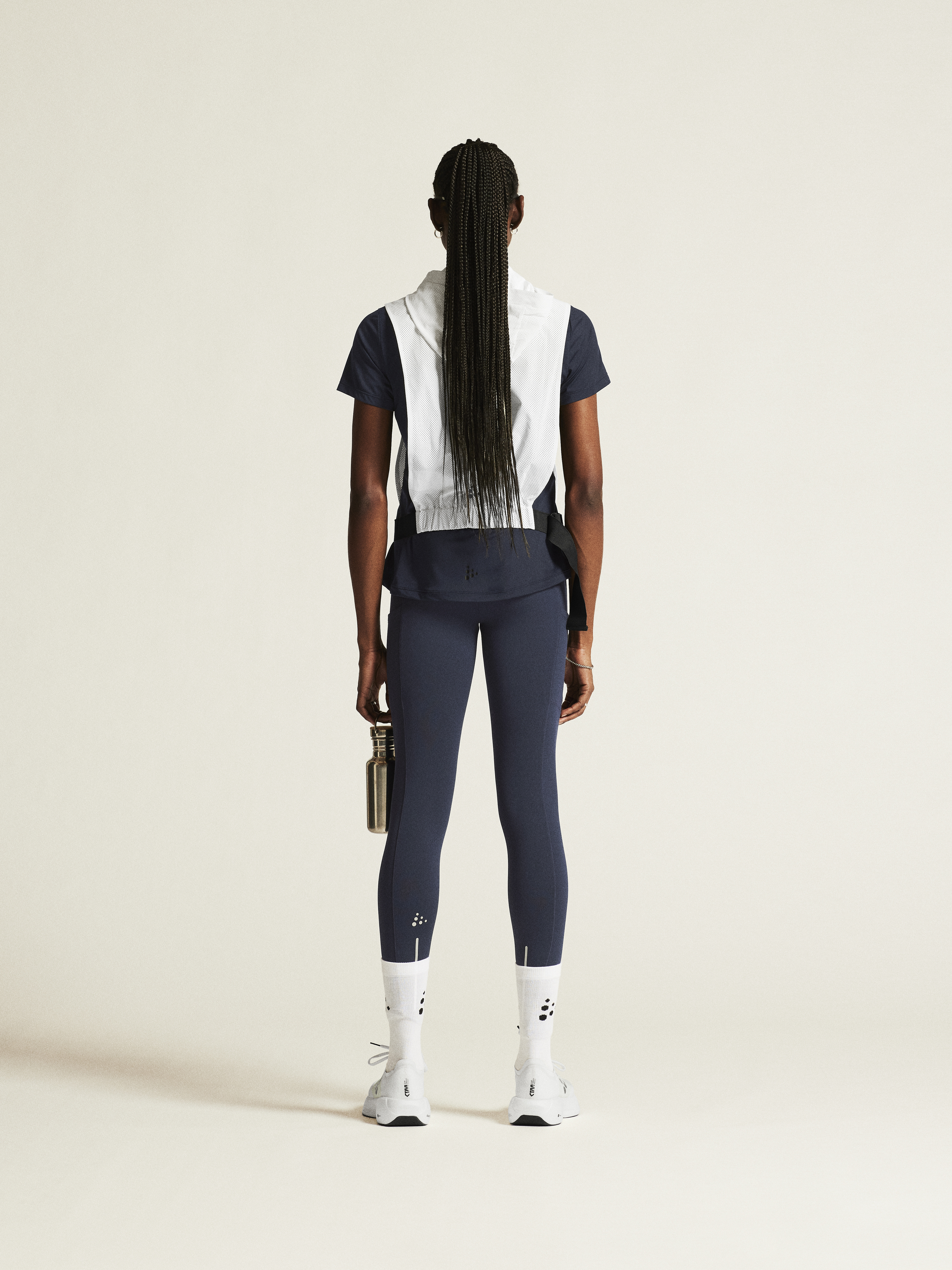 ADV ESSENCE SS TEE 2 W - 19
