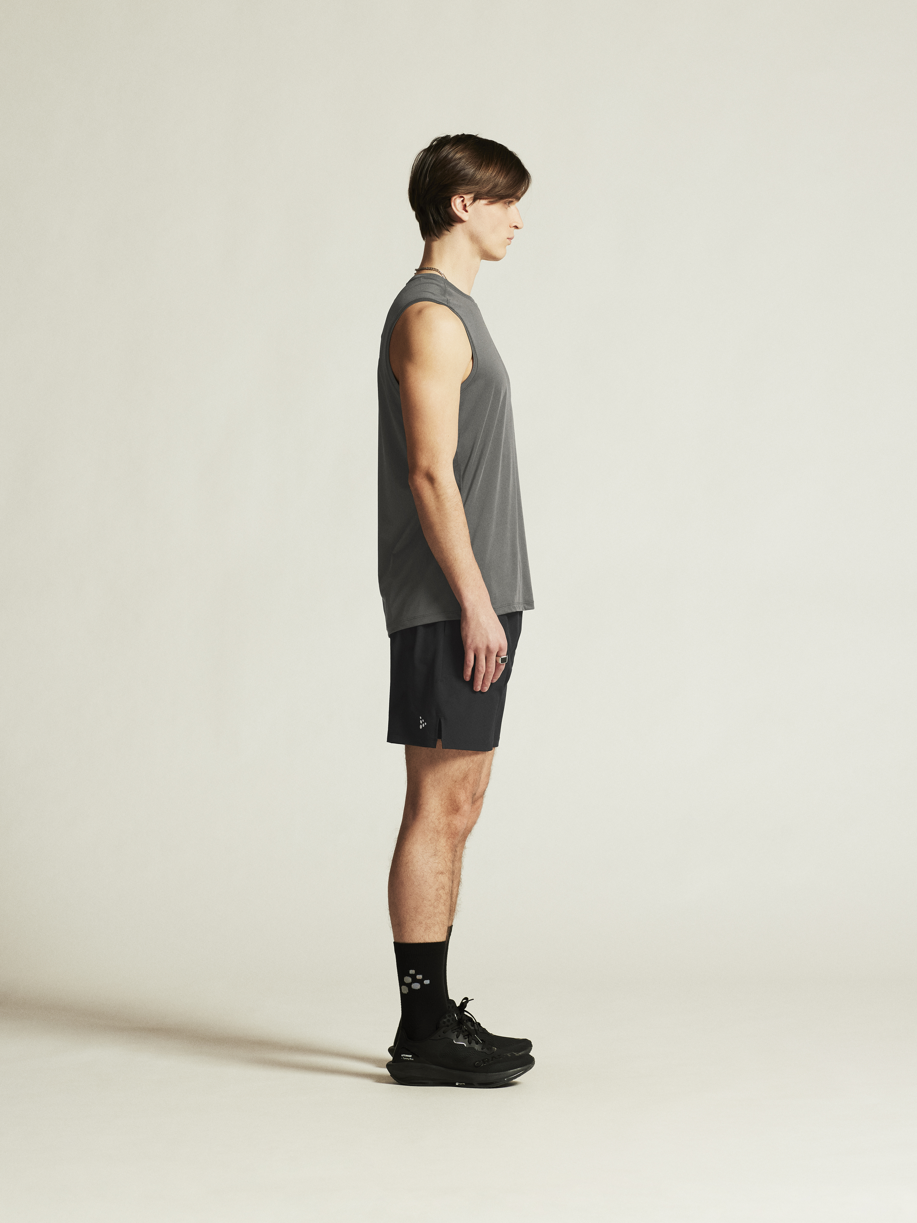 ADV ESSENCE 2-IN-1 SHORTS 2 M - 5
