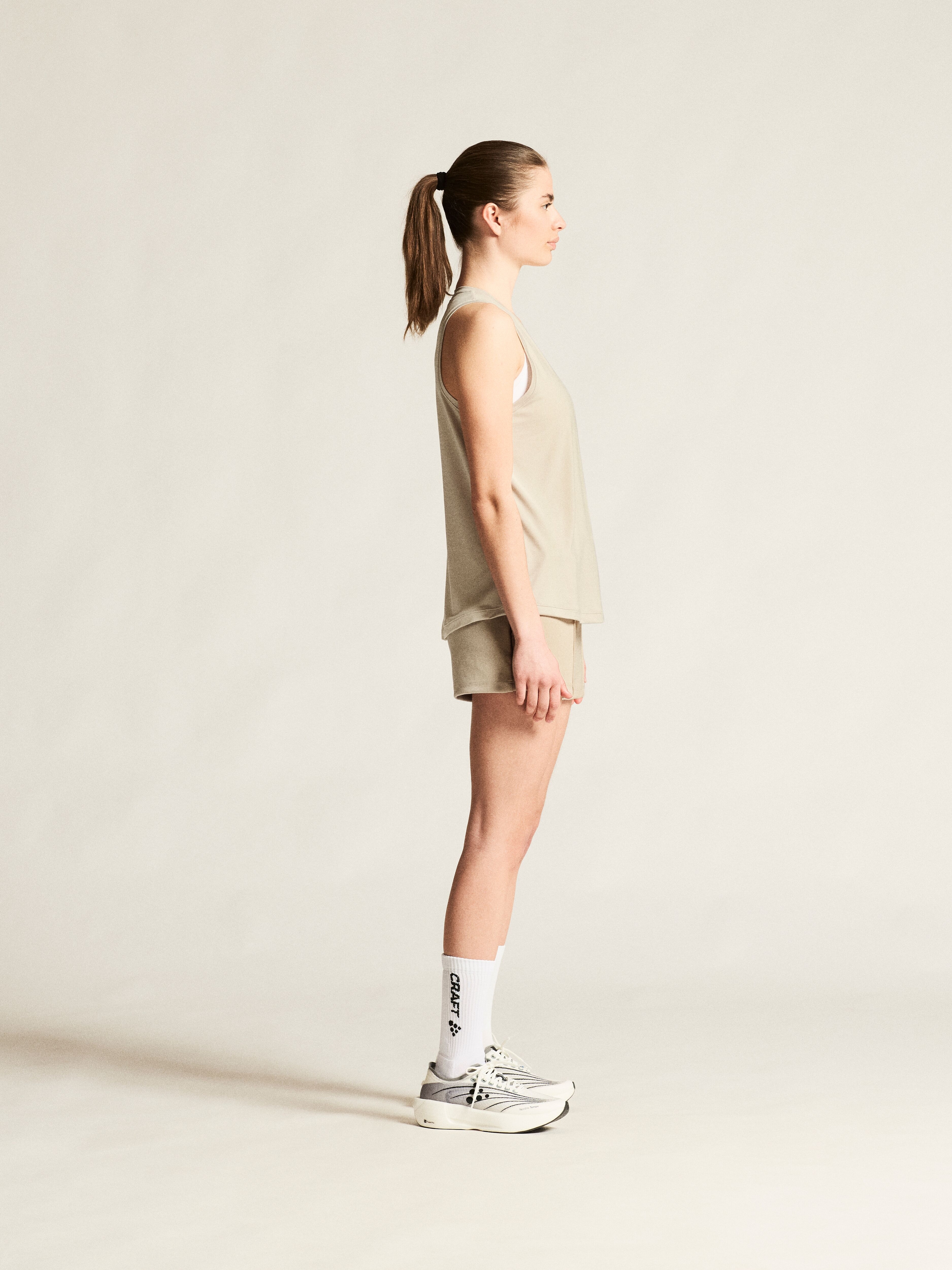 COLLECTIVE SINGLET W - 6