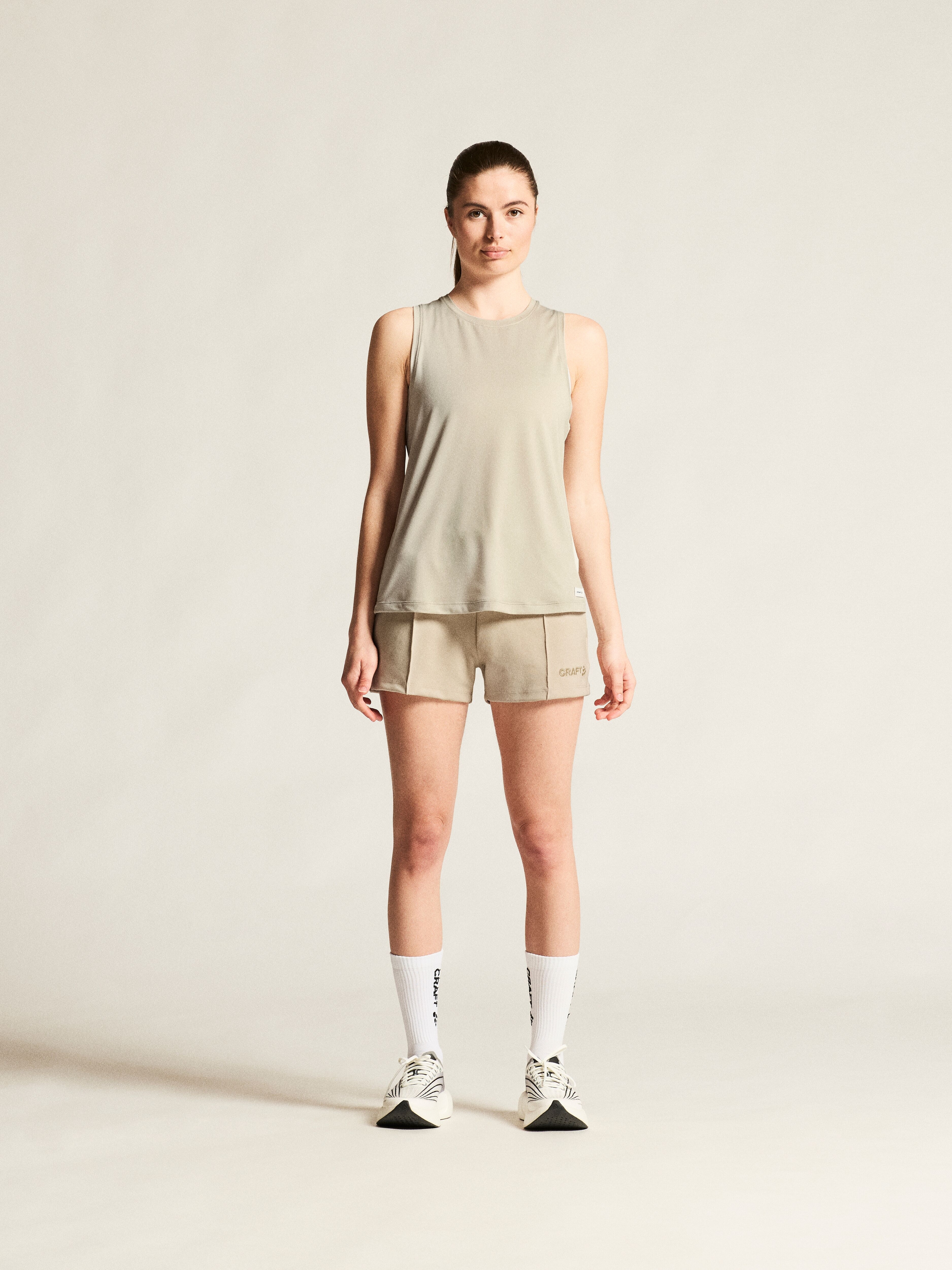 COLLECTIVE SINGLET W - 12