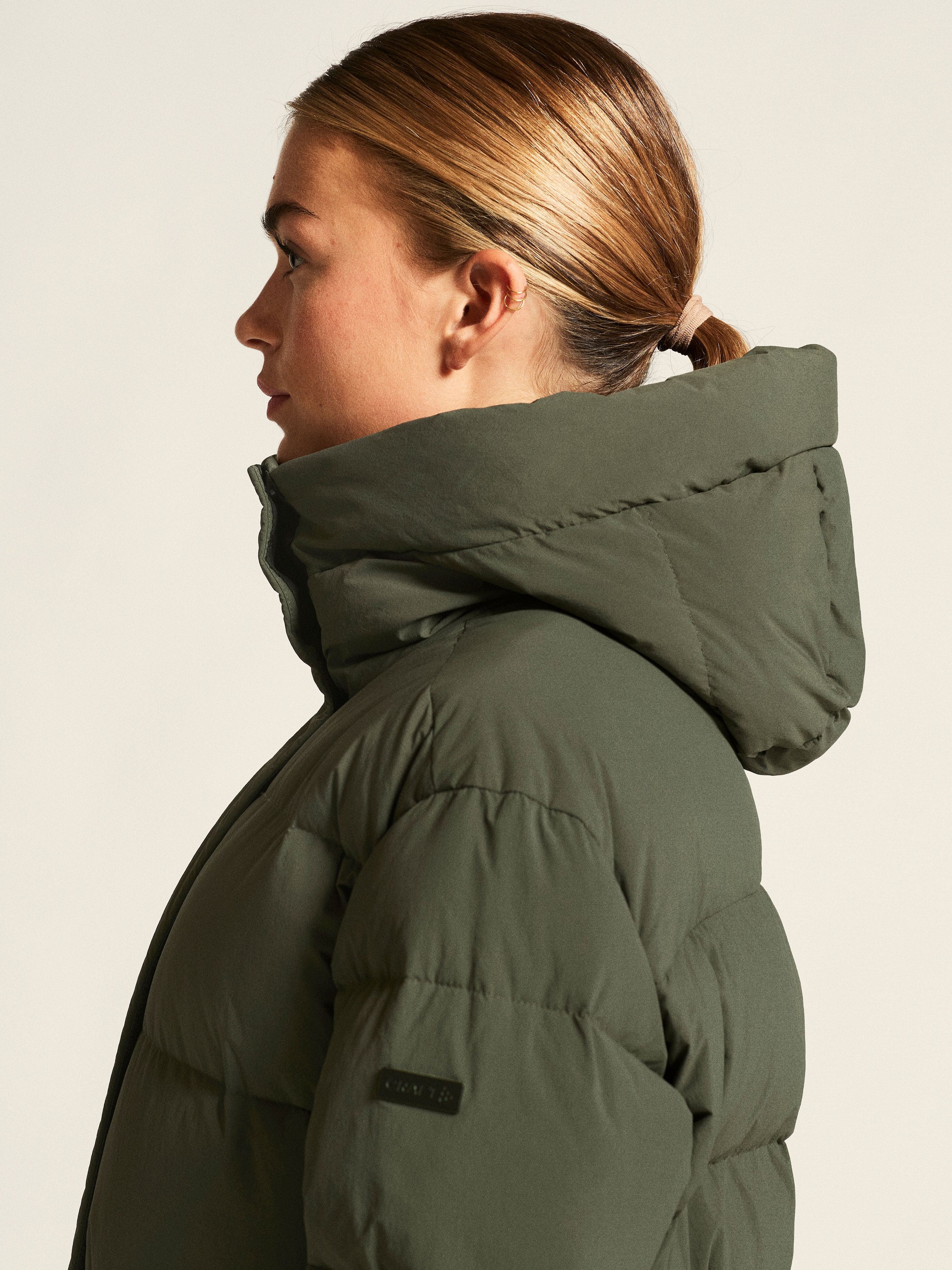 URBAN DOWN PUFFER JKT W - 18