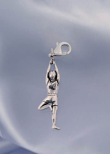 The tee yogacharm in silver - 2