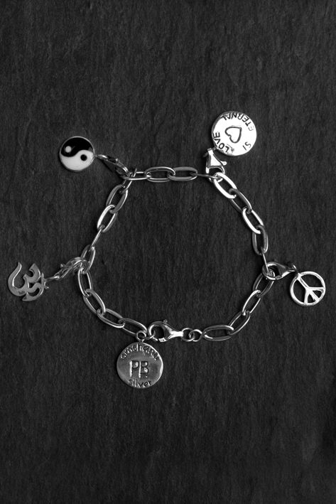 Silverbraclet with 5 yogacharms