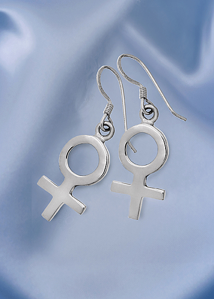 The sign of the Feminine as a silverearring