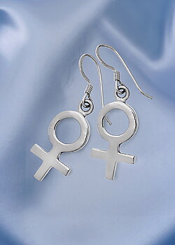 The sign of the Feminine as a silverearring