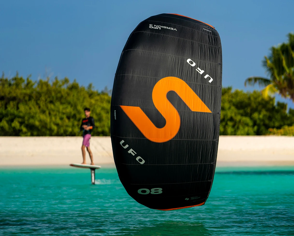 Vi har kiten till dig! Massor med modeller på lager KITESURF